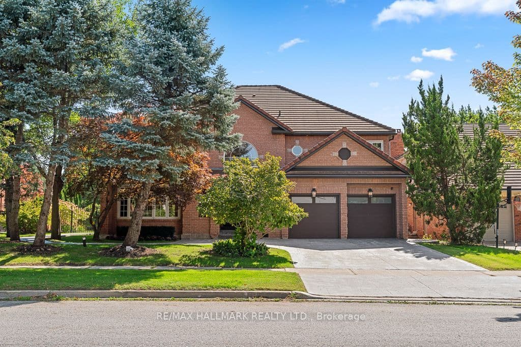 18 Ardmore Crescent, Richmond Hill, ON L4B 2H7