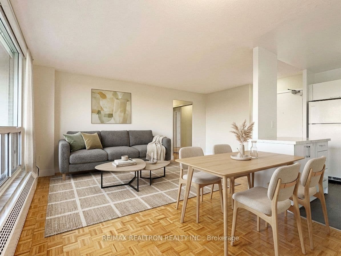 666 Spadina Avenue 1611, Toronto, ON M5S 2H8