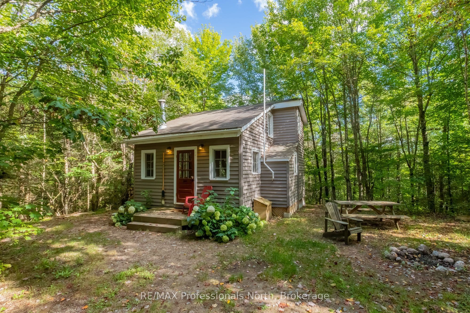 1547 North Pickerel Lake Road, Armour, ON P0A 1C0