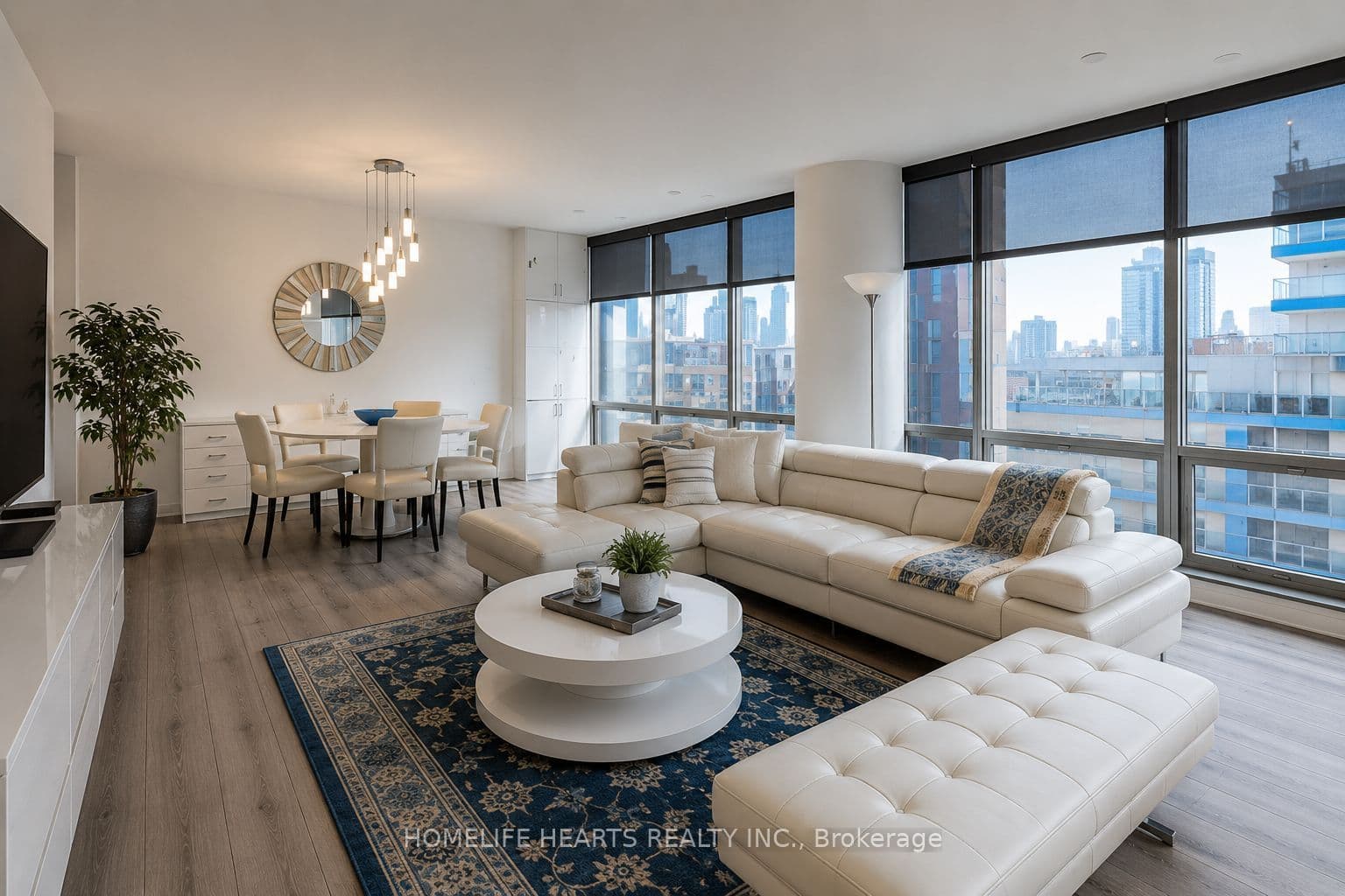 35 Mariner Terrace 309, Toronto, ON M5V 3V9