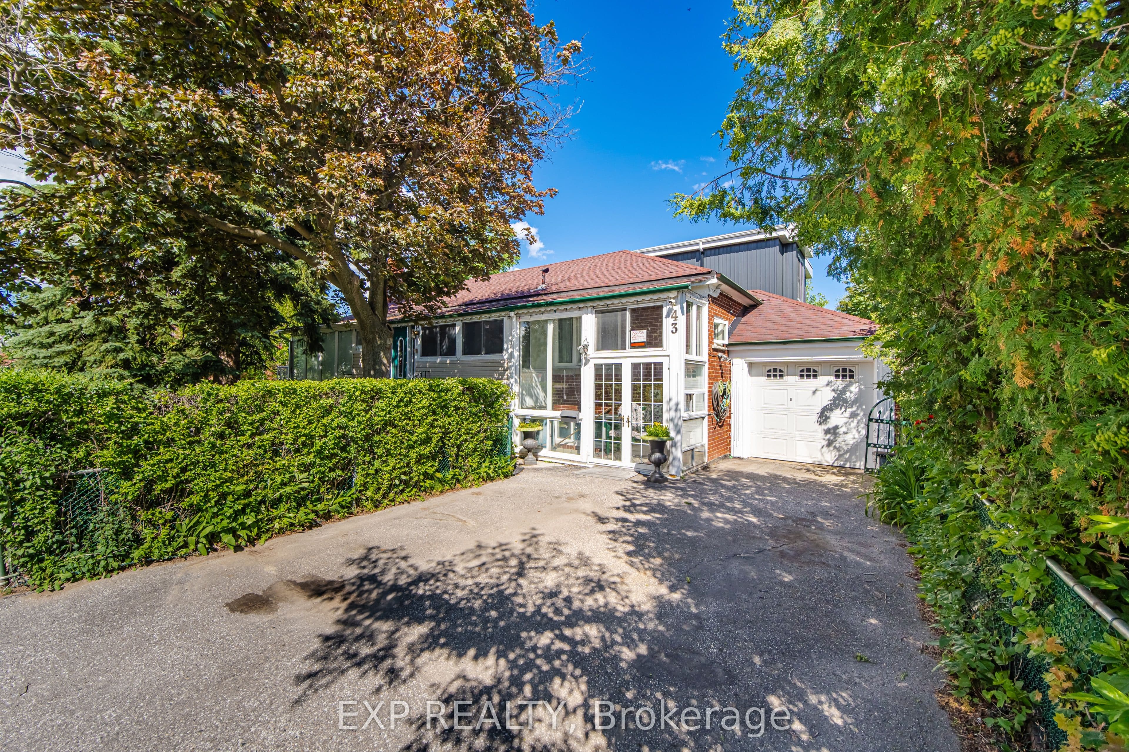 43 Ridgemoor Avenue, Toronto, ON M1N 1M5