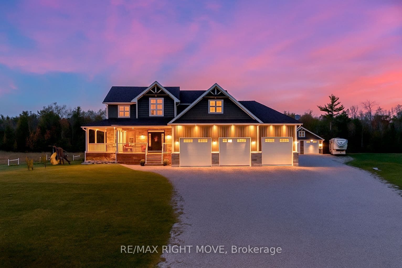 2448 Stockdale Road, Severn, ON L3V 6P9
