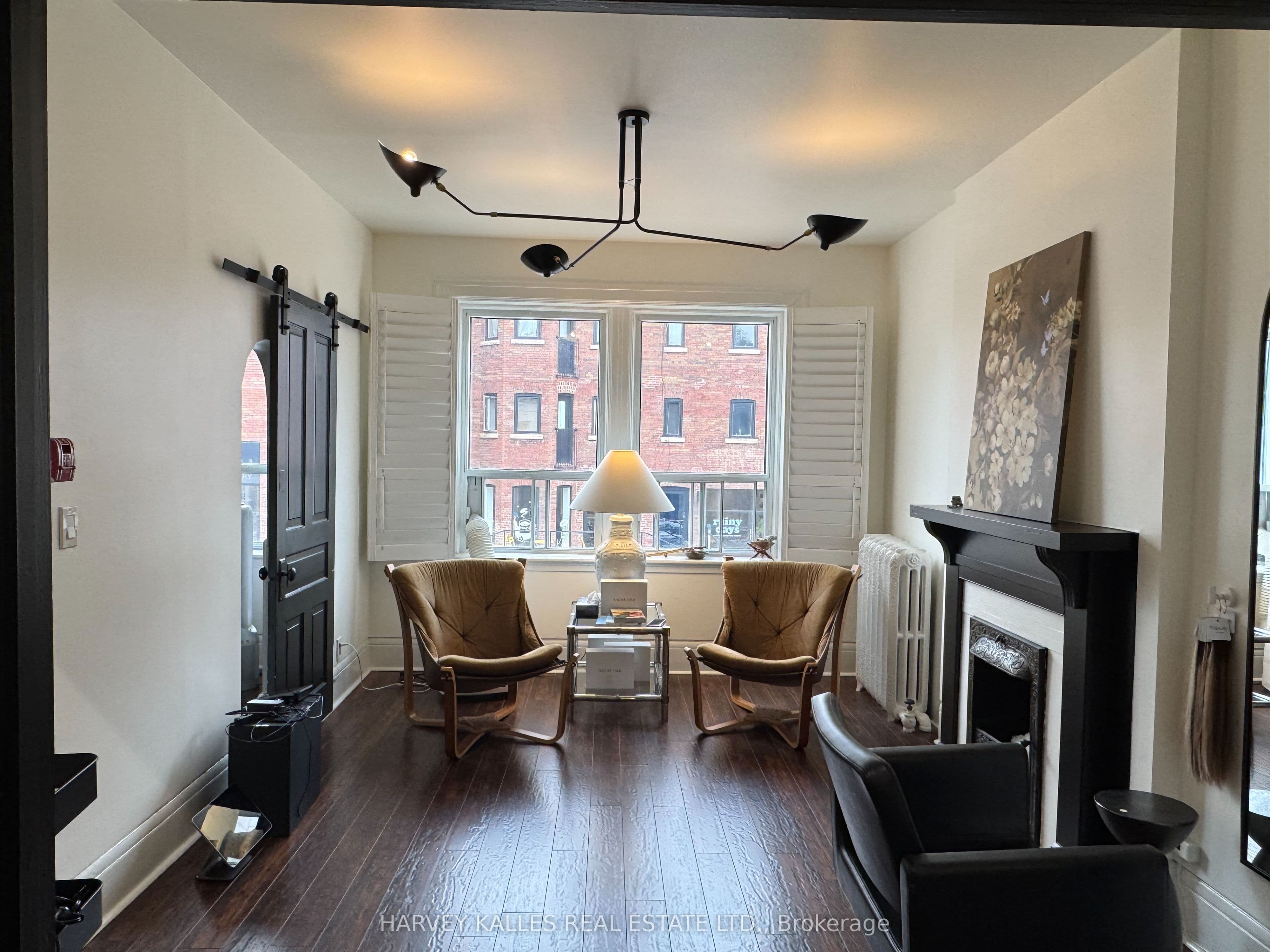 1118 Yonge Street 2nd Floor, Toronto, ON M4W 2L6