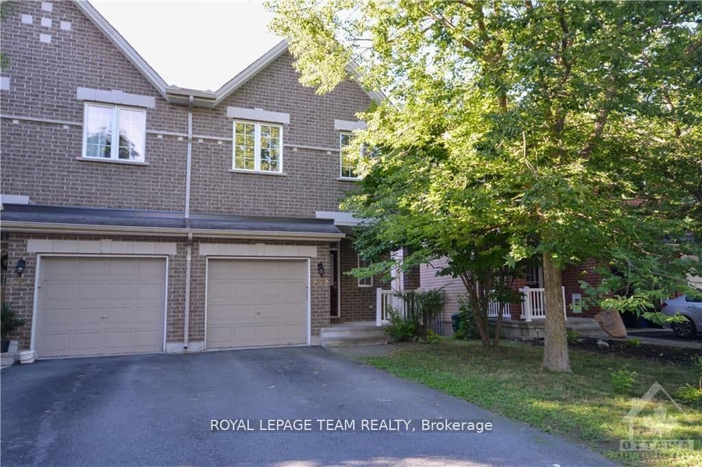 252 Tandalee Crescent, Kanata, ON K2M 0A1