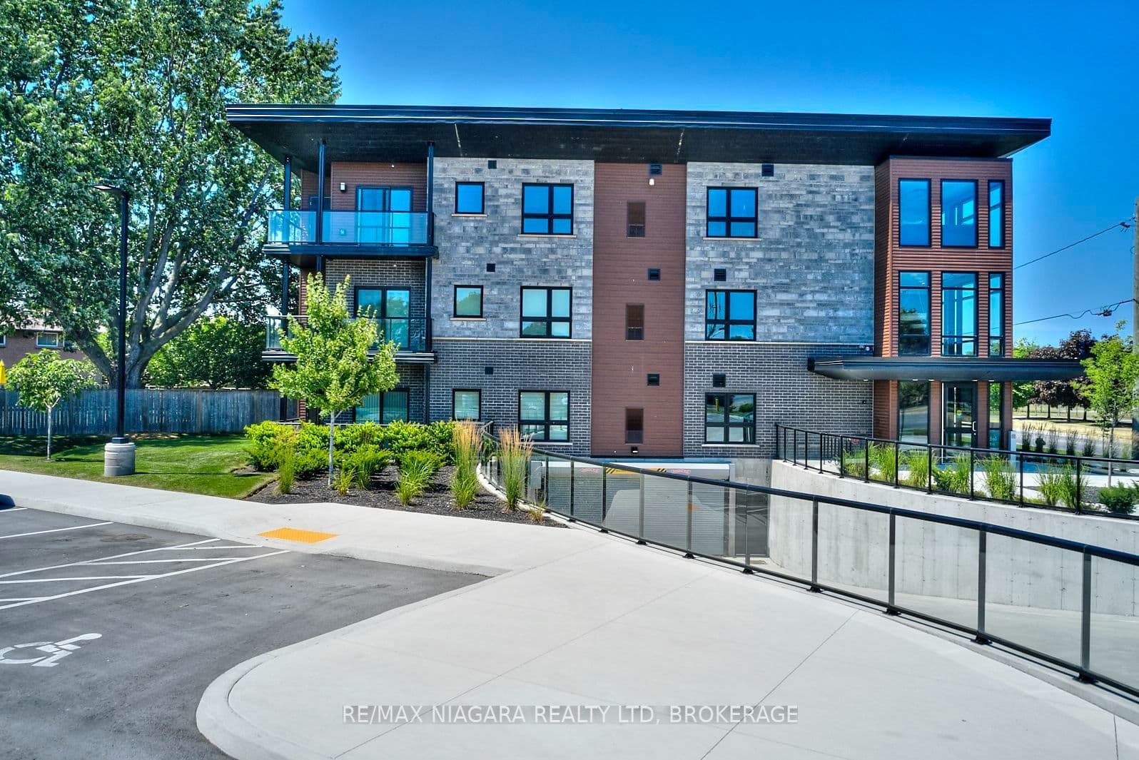 212 Lakeport Road 307, St. Catharines, ON L2N 6P1