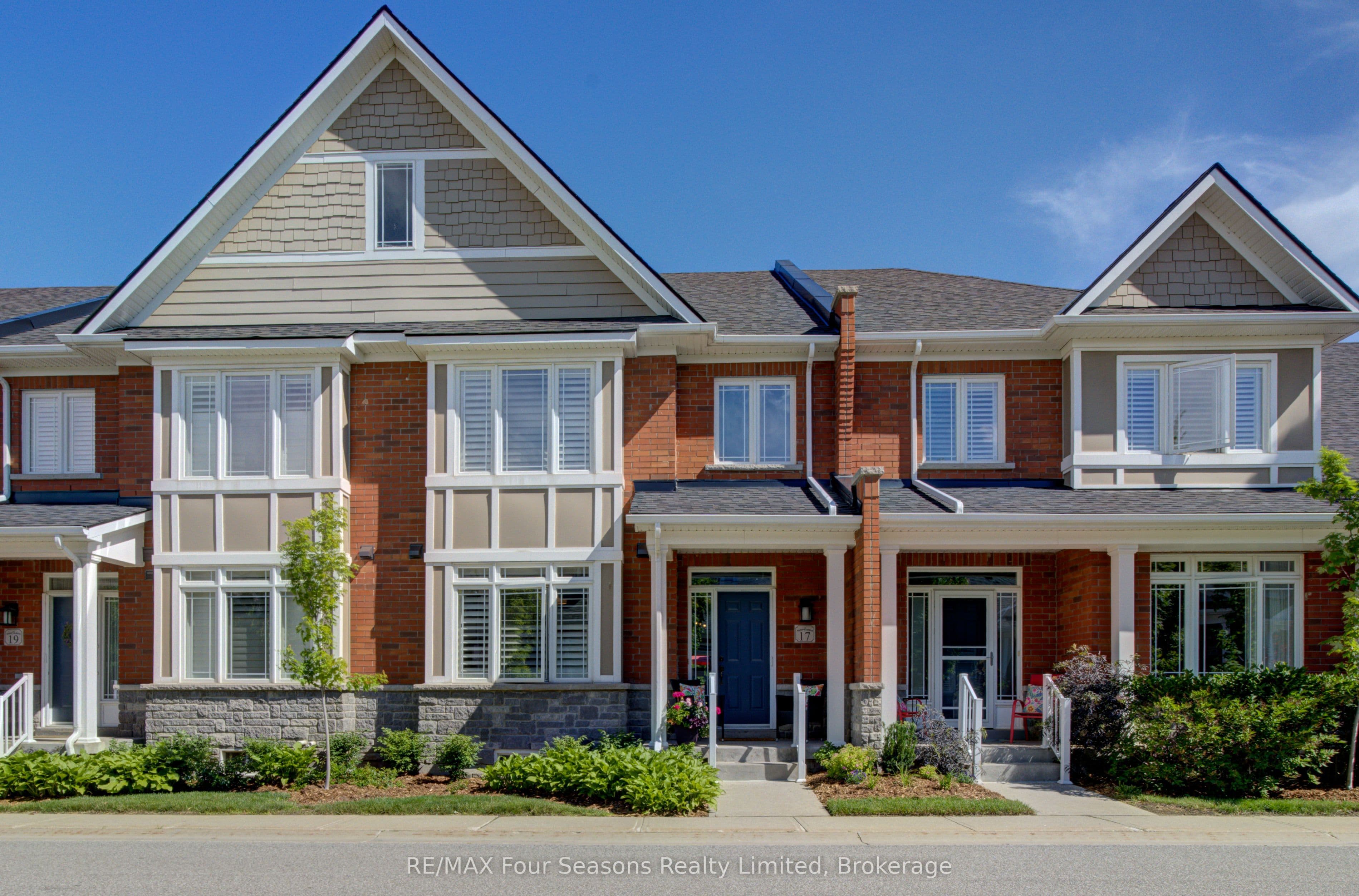 17 Collship Lane, Collingwood, ON L9Y 0J6
