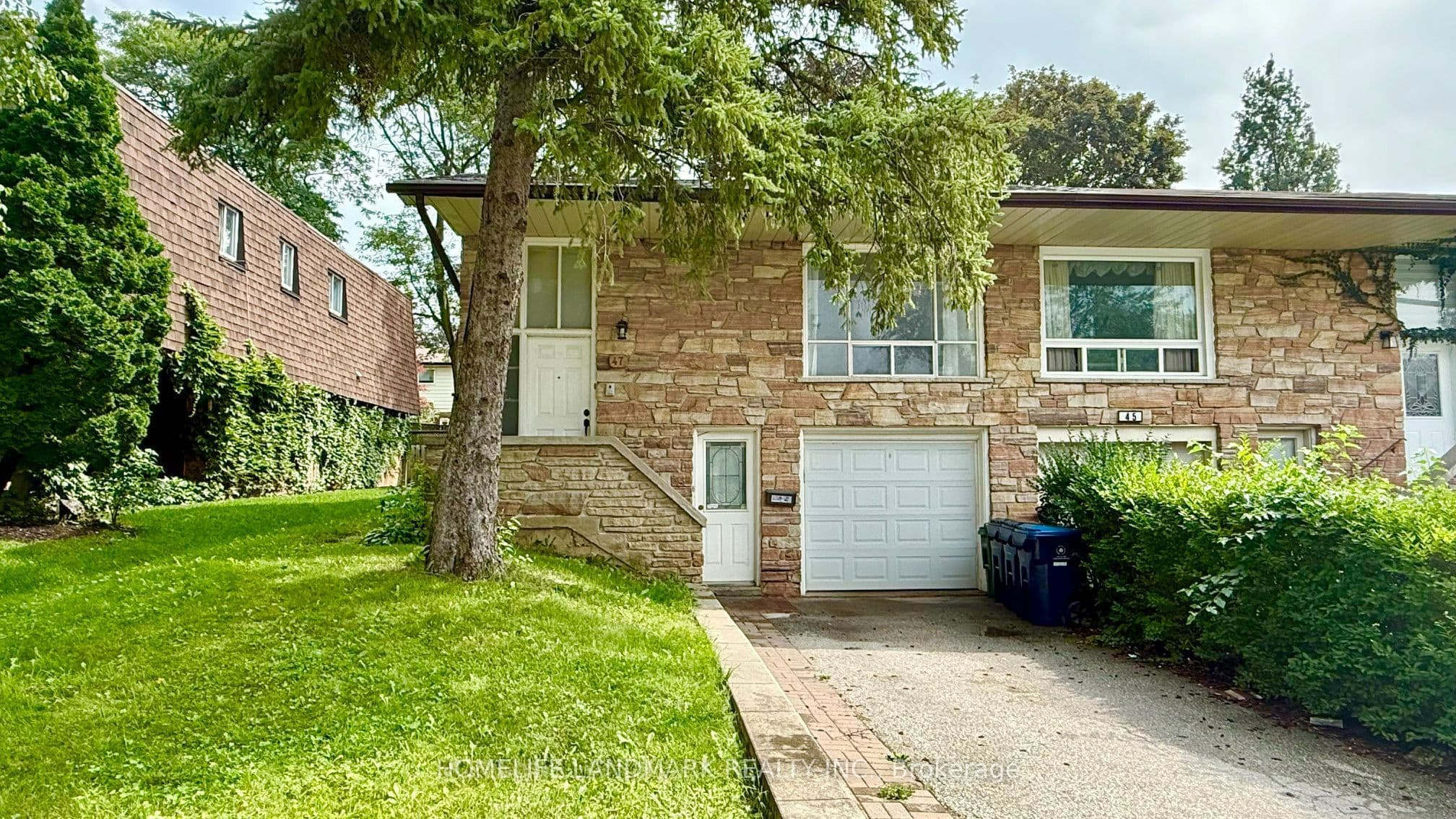 47 Clancy Drive Main Floor, Toronto, ON M2J 2V7