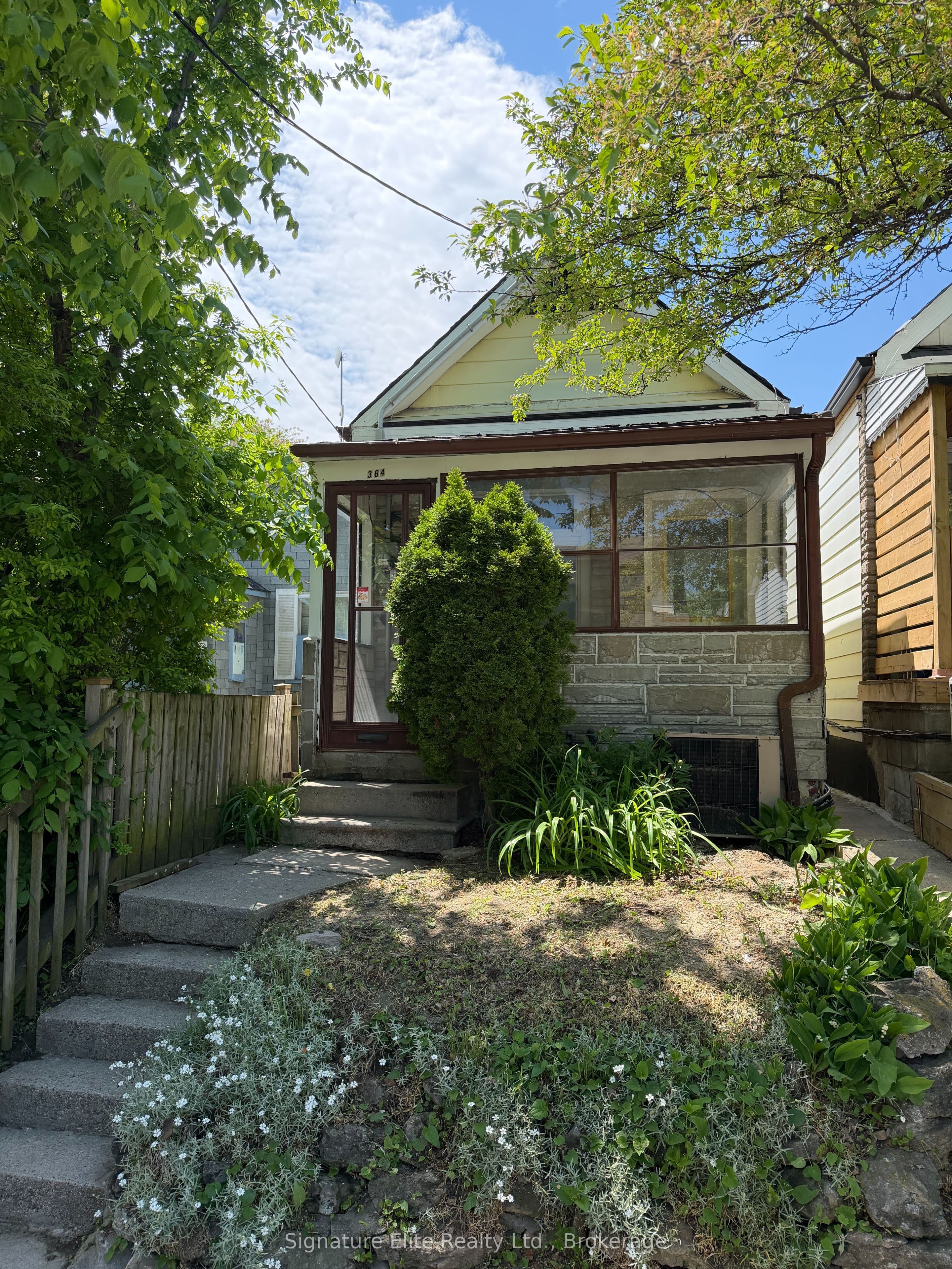 364 Winona Drive, Toronto, ON M6C 3T3
