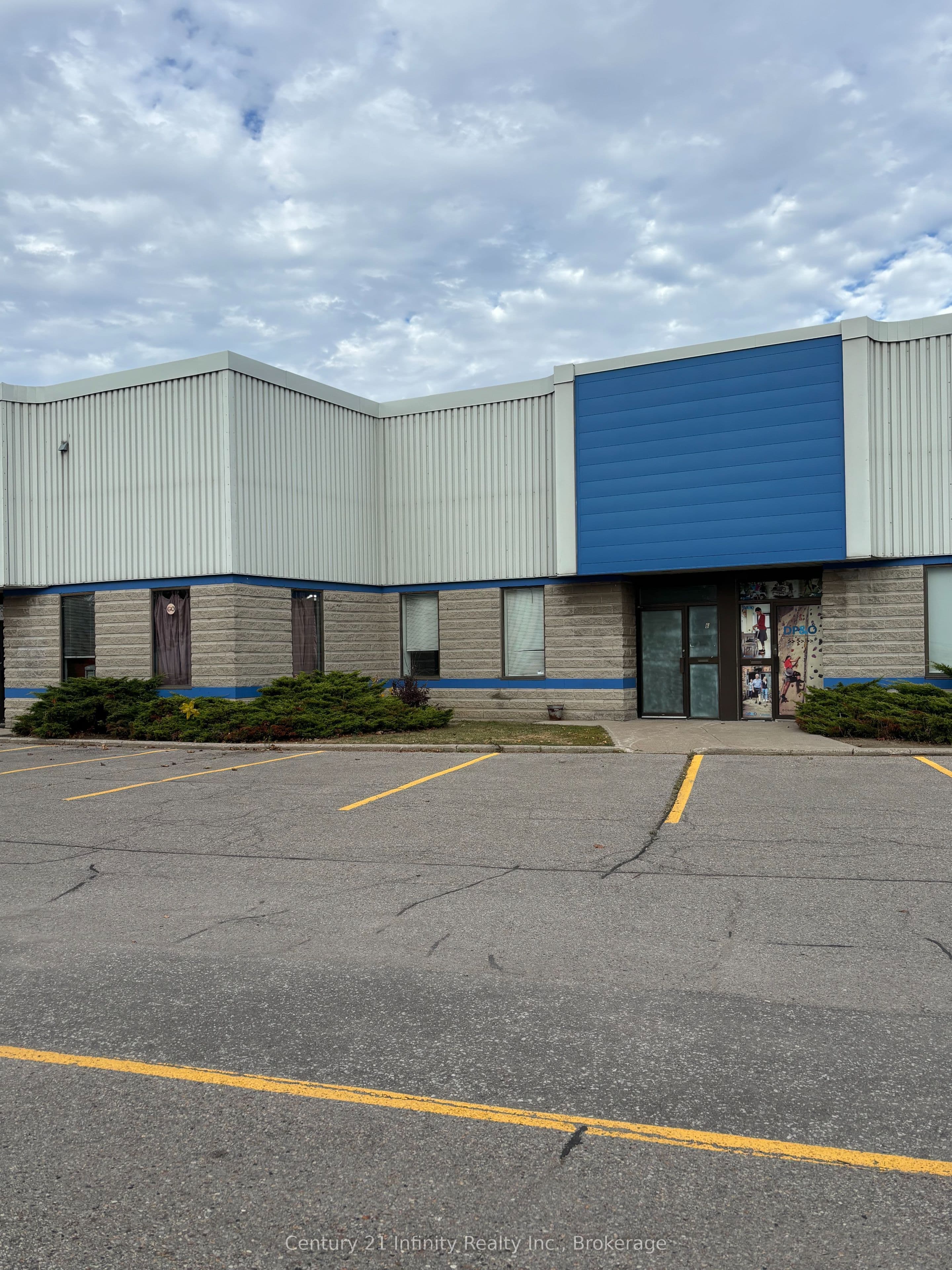 1610 McEwen Drive 6, Whitby, ON L1N 8V6