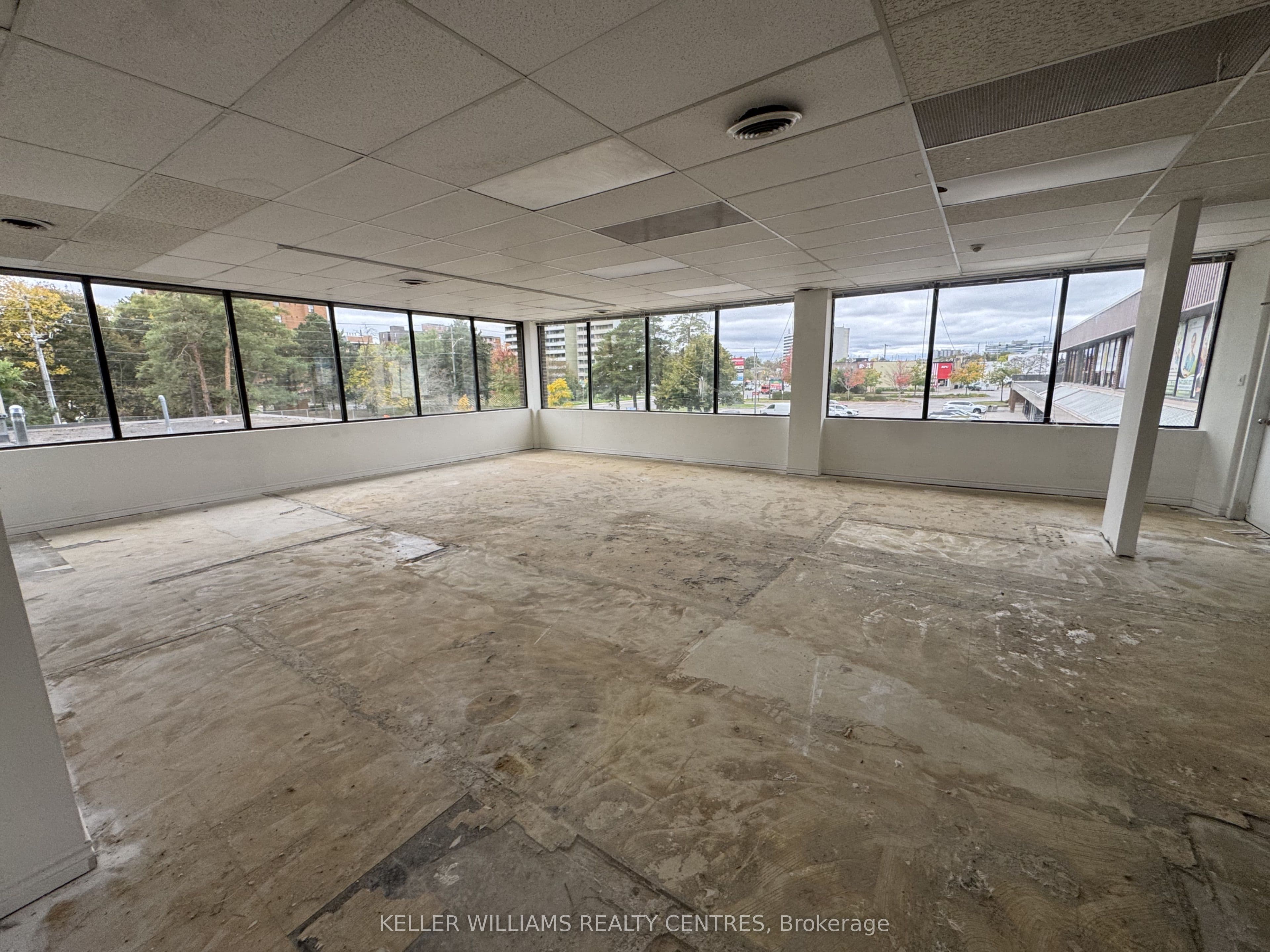 4218 Lawrence Avenue E 200, Toronto, ON M1E 4S6