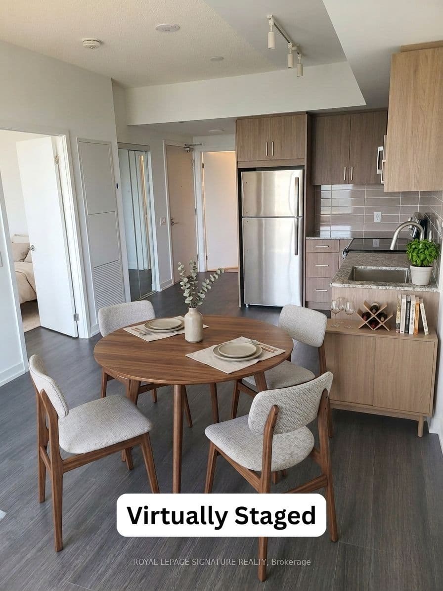 4010 Eglinton Avenue W 1409, Toronto, ON M9A 0G5