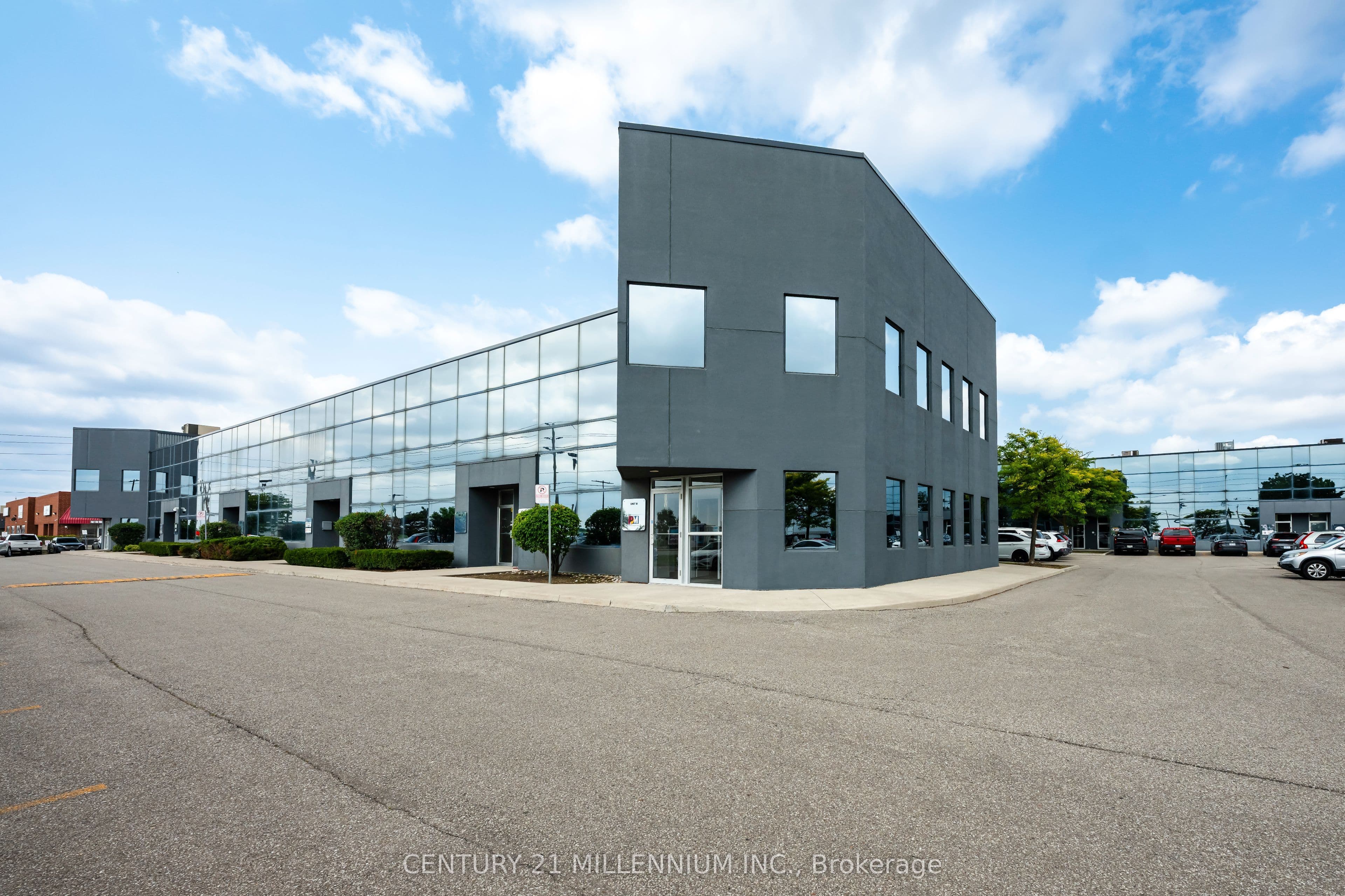 2355 Derry Road E 18, Mississauga, ON L5S 1V6