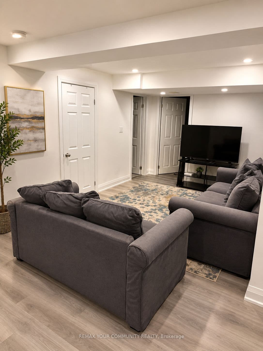 243 Orchard Heights Boulevard, Aurora, ON L4G 5A2