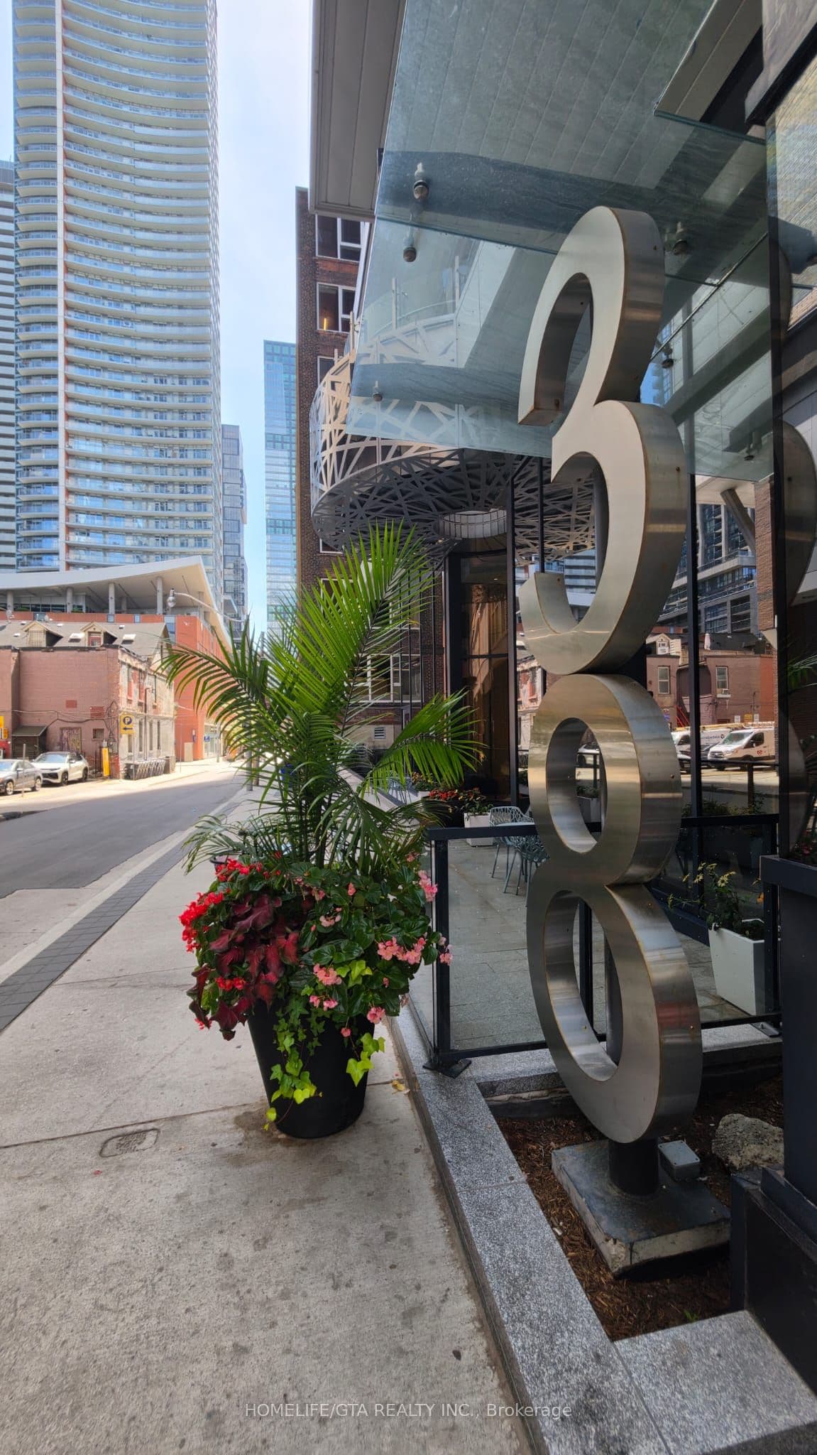 38 Widmer Street 2710, Toronto, ON M5V 0P7