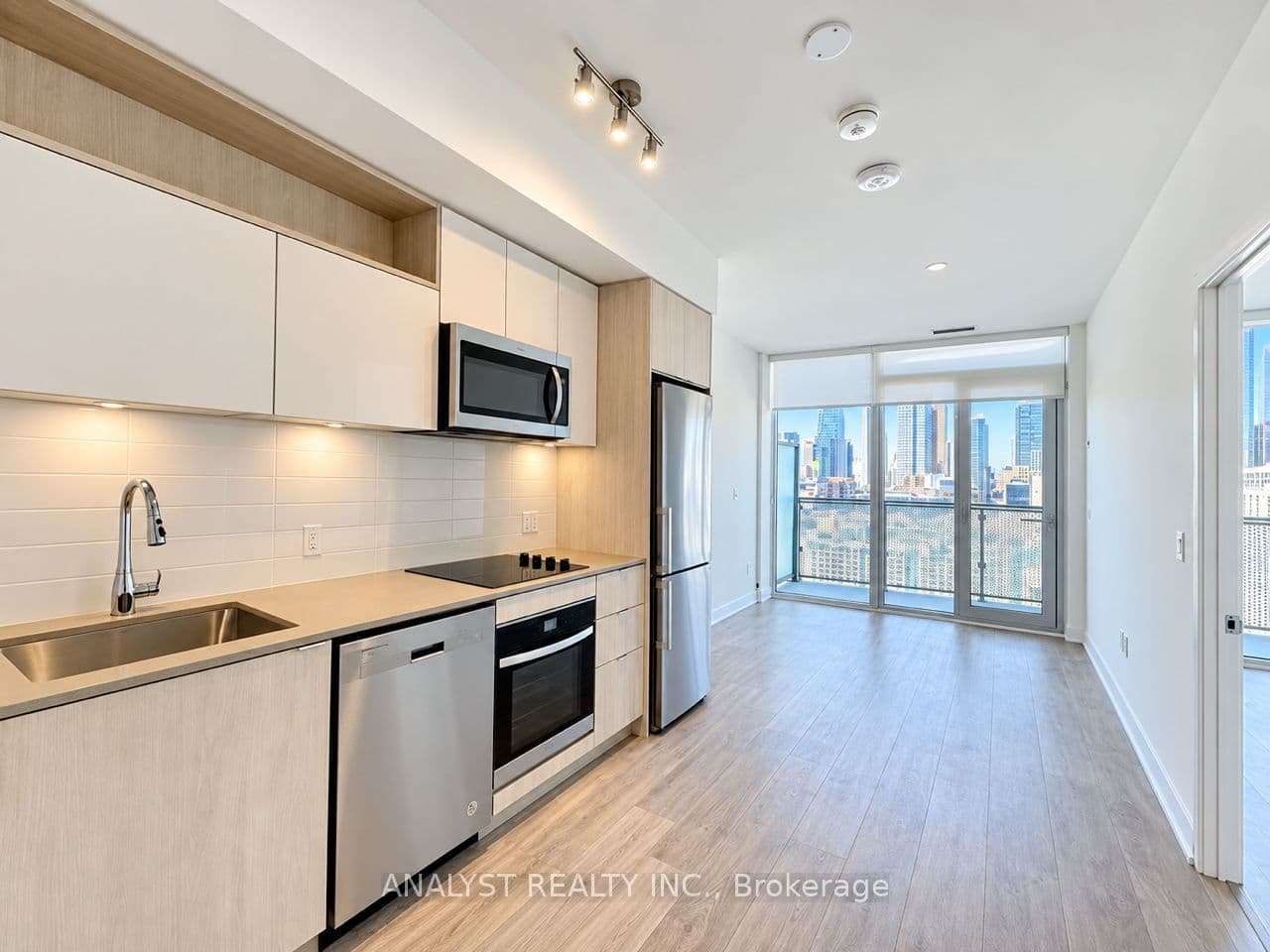 135 Lower Sherbourne Street 1956, Toronto, ON M5A 1Y4
