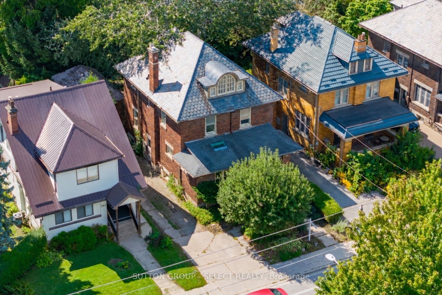 239 Ridout Street S, London South, ON N6C 3Y3
