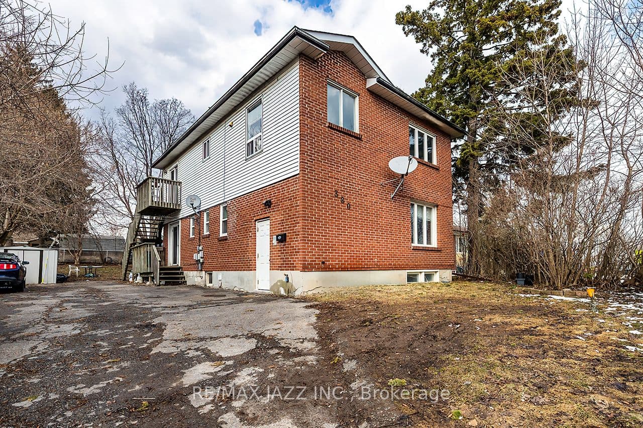 380 Phillip Murray Avenue, Oshawa, ON L1J 1H3