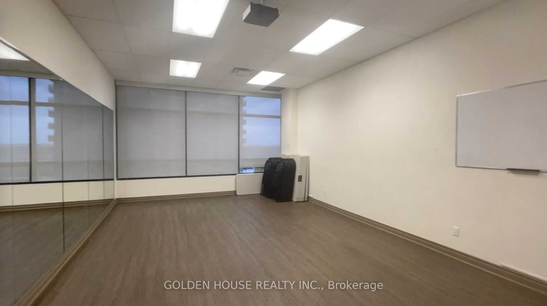 4789 Yonge Street 606, Toronto, ON M2N 0G3
