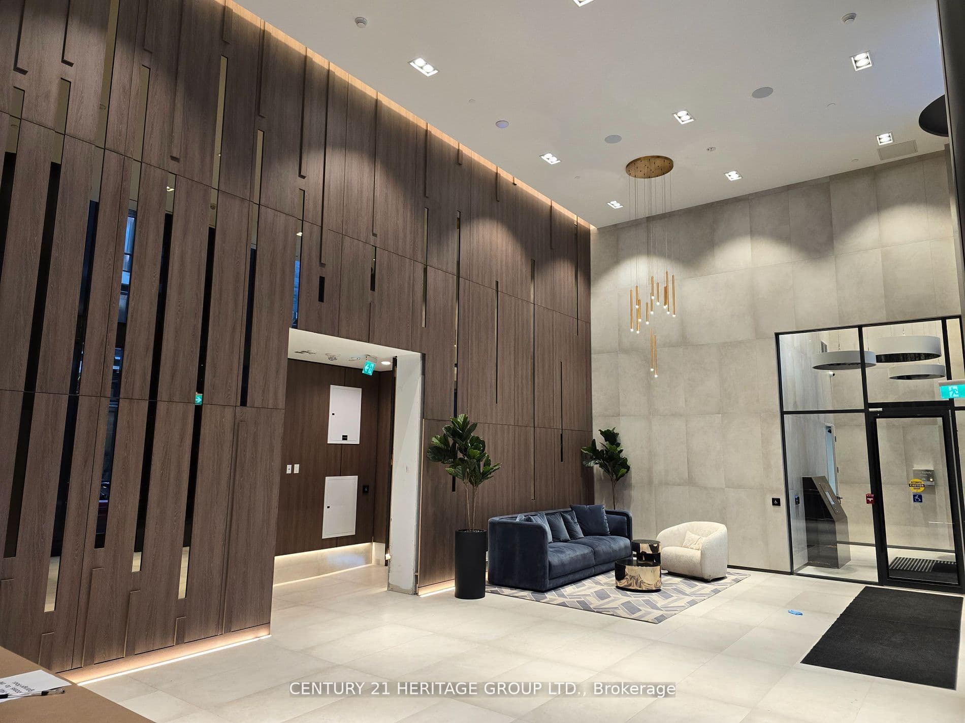 55 Mercer Street 307, Toronto, ON M5V 0W4