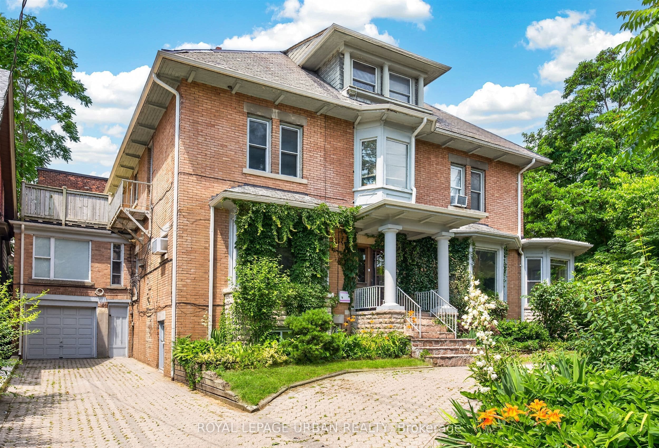 244 Indian Road, Toronto, ON M6R 2W9