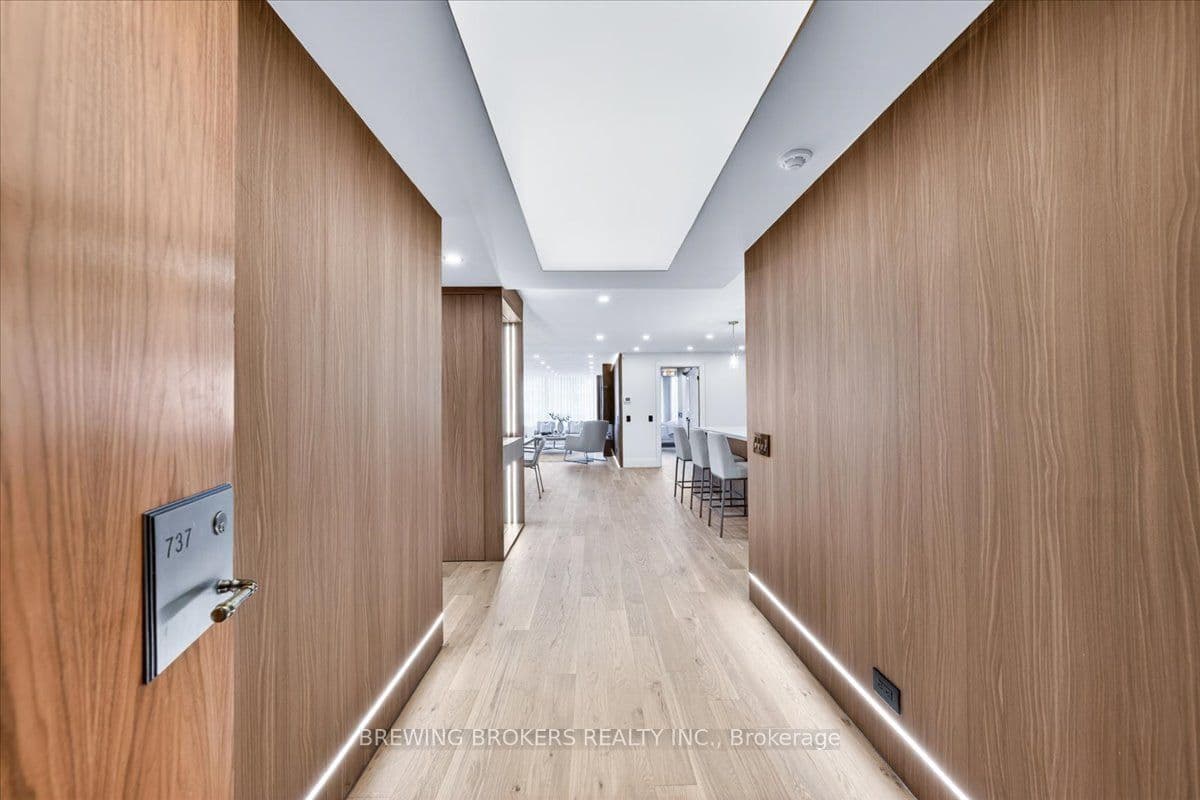 3600 Yonge Street 737, Toronto, ON M4N 2N6