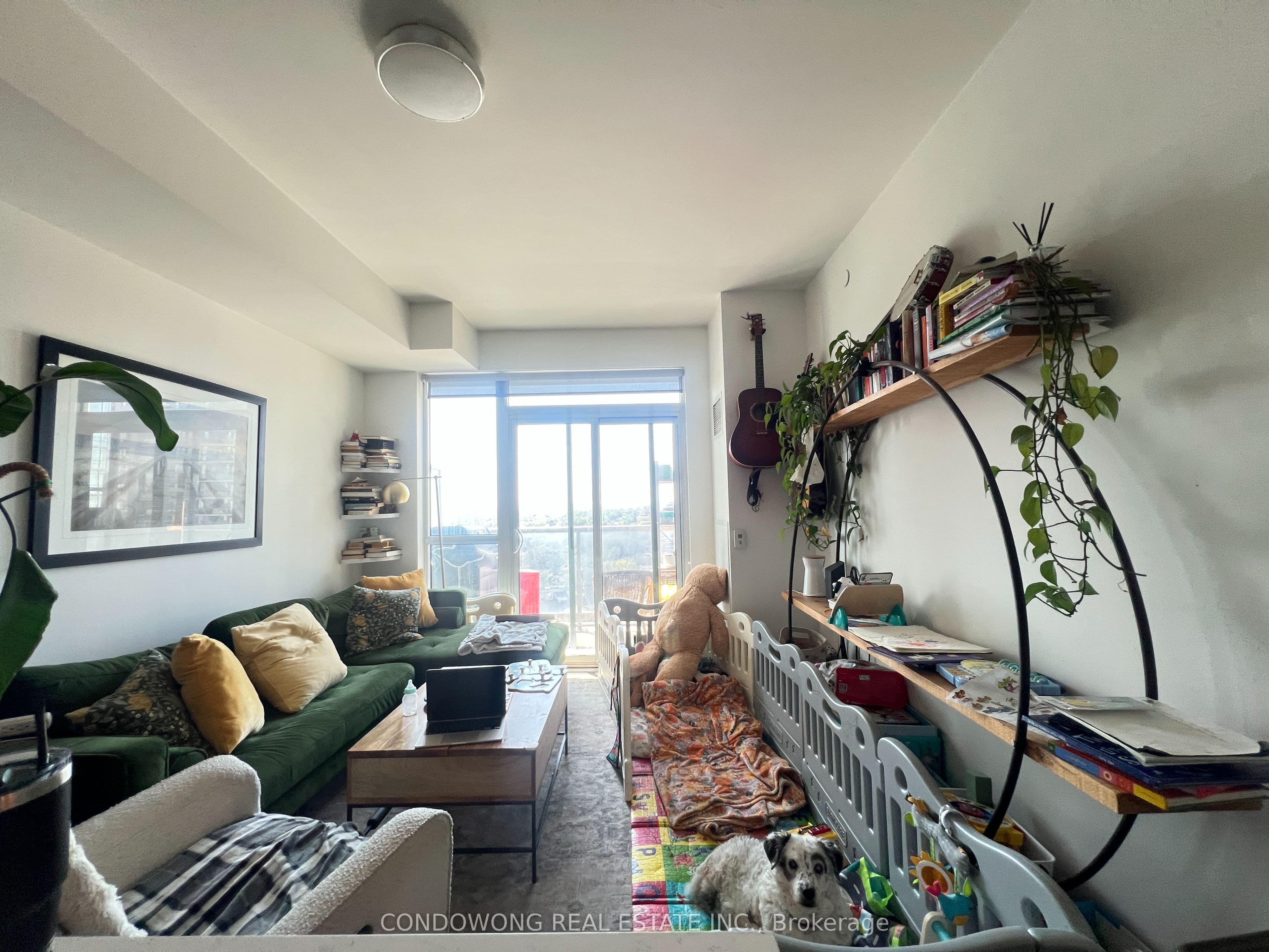 501 St Clair Avenue W 1108, Toronto, ON M5P 0A2