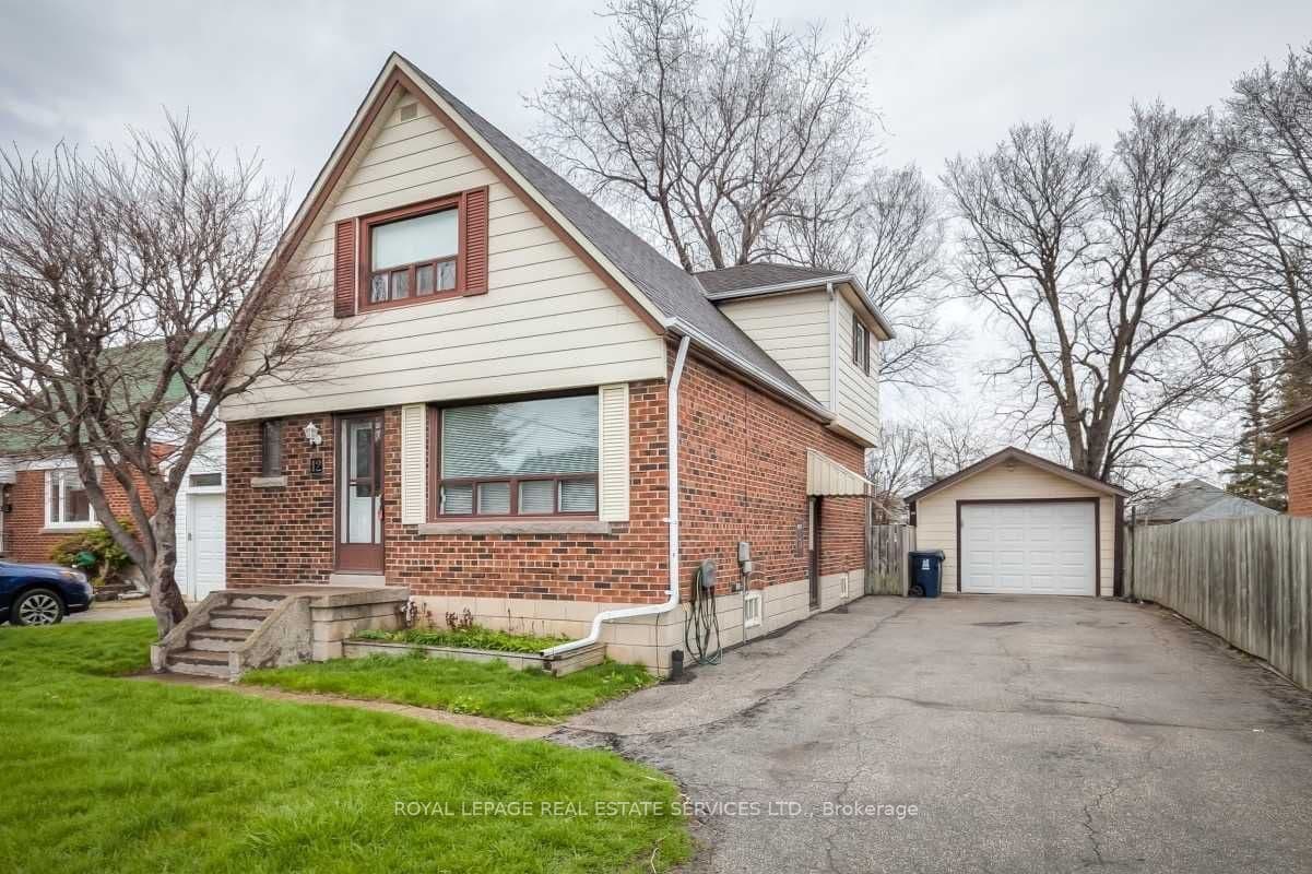 12 Coniston Road, Toronto, ON M1L 2J7