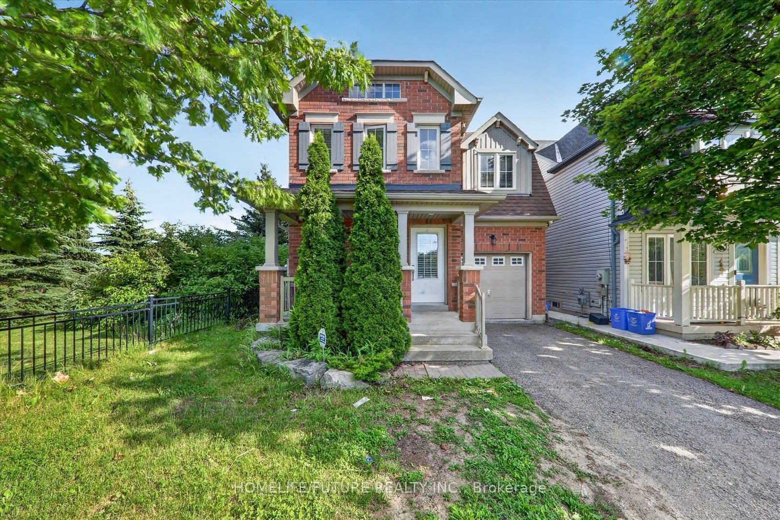 2009 Secretariat Place, Oshawa, ON L1L 1C8