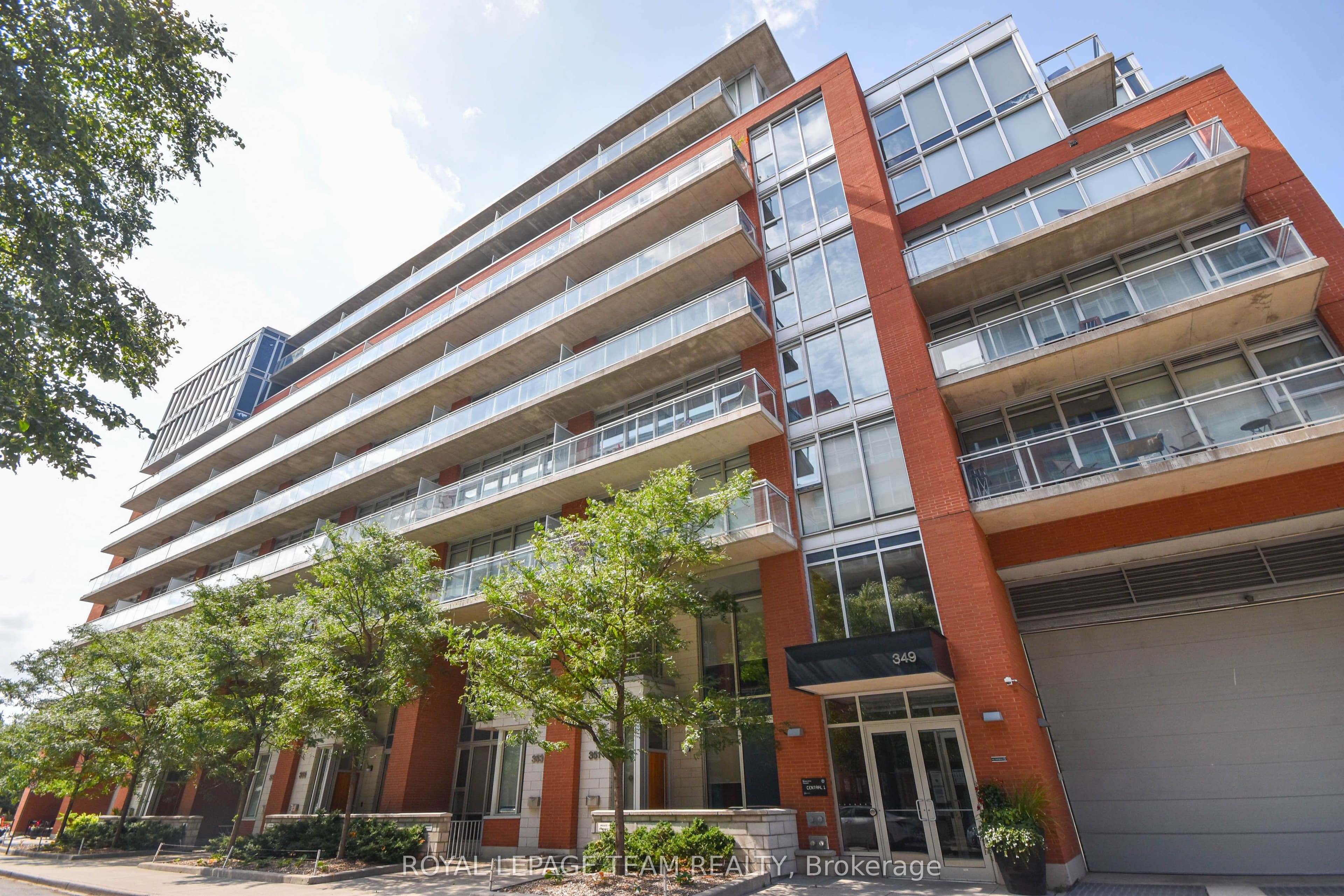 349 Mcleod Street 726, Ottawa Centre, ON K2P 0S1