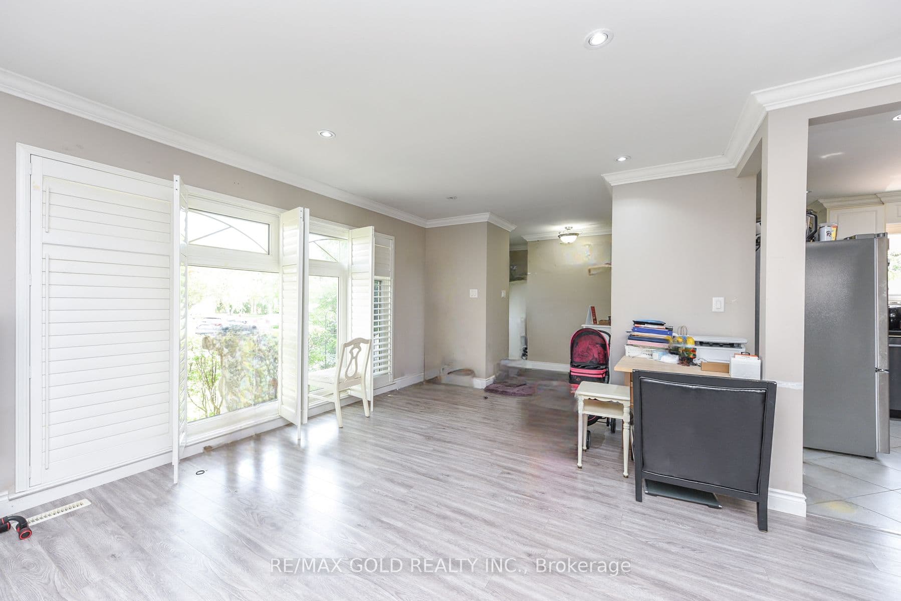 11 Dudley Place, Brampton, ON L6T 3C2