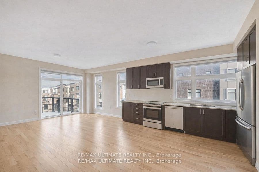 2632 Castlegate Crossing Drive, Pickering, ON L1X 0H6