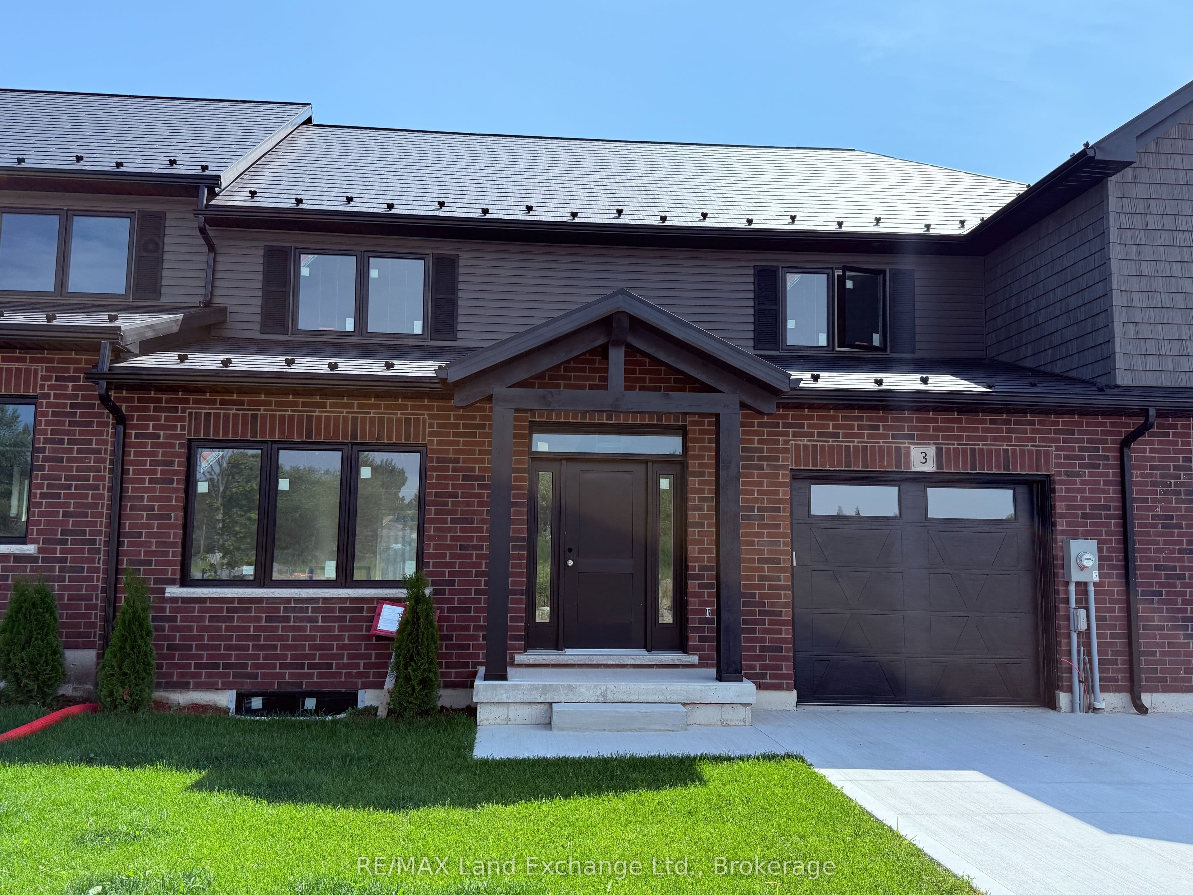 8 GOLF LINKS Road Unit 3, Kincardine, ON N2Z 0G1