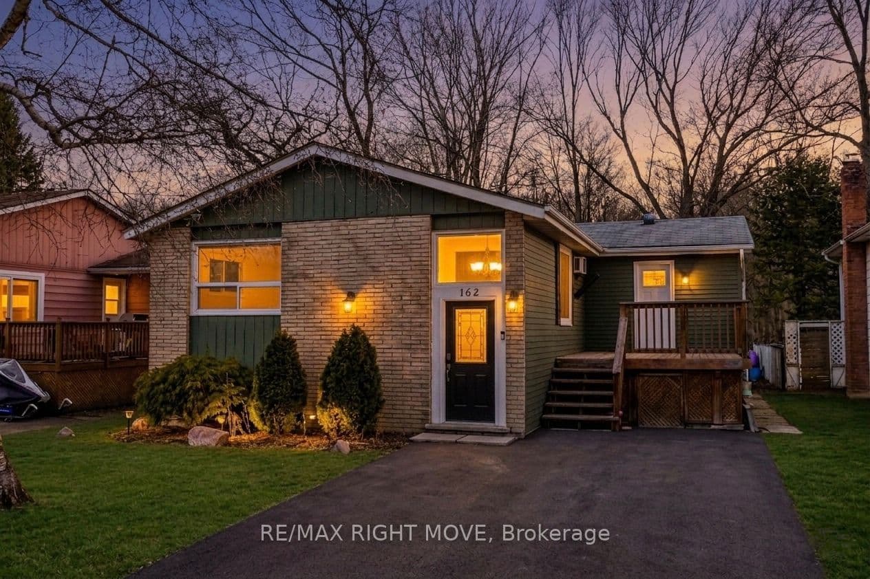 162 Pratt Crescent, Gravenhurst, ON P1P 1P5