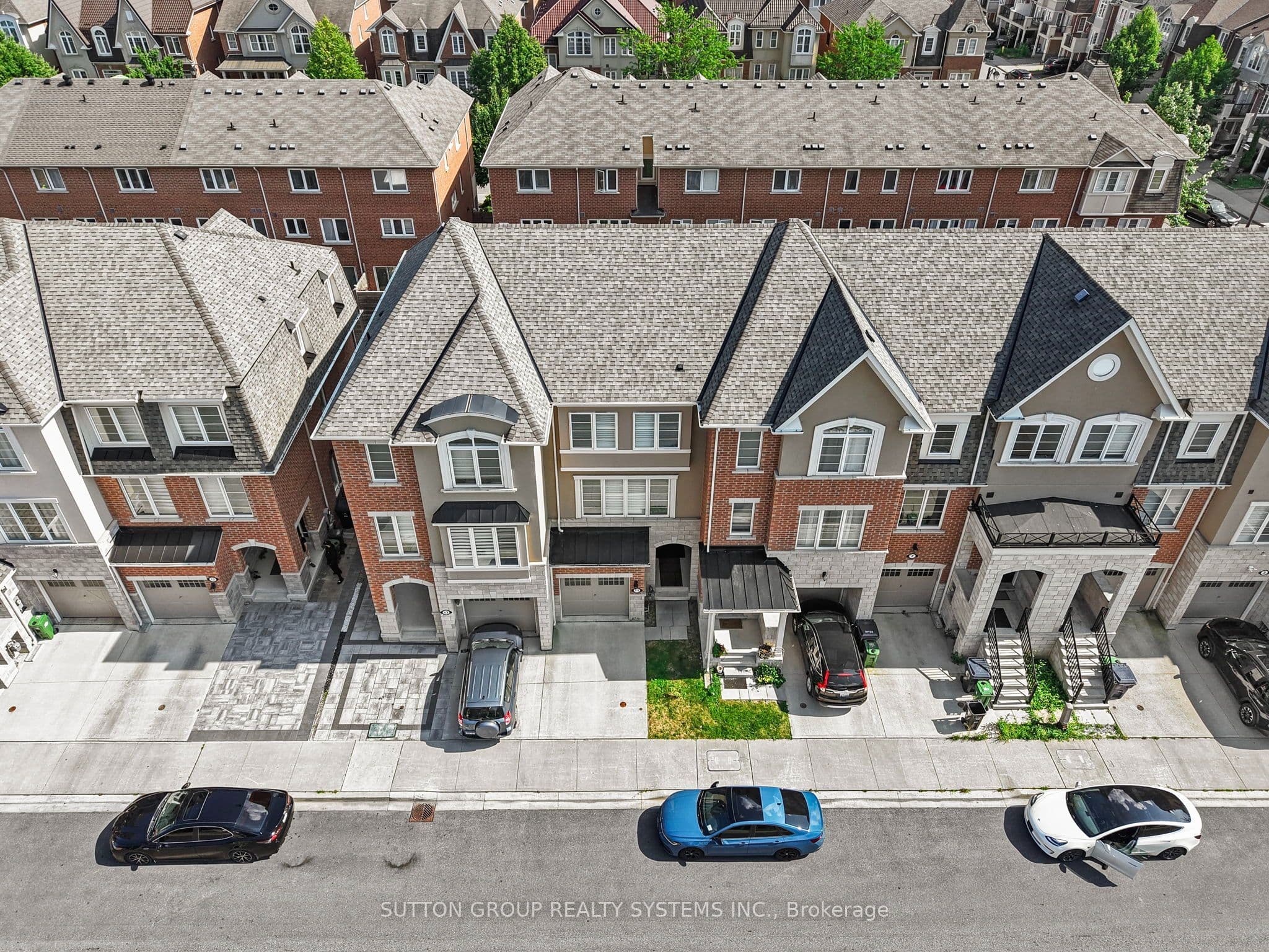 11 Fusilier Drive, Toronto, ON M1L 0J4