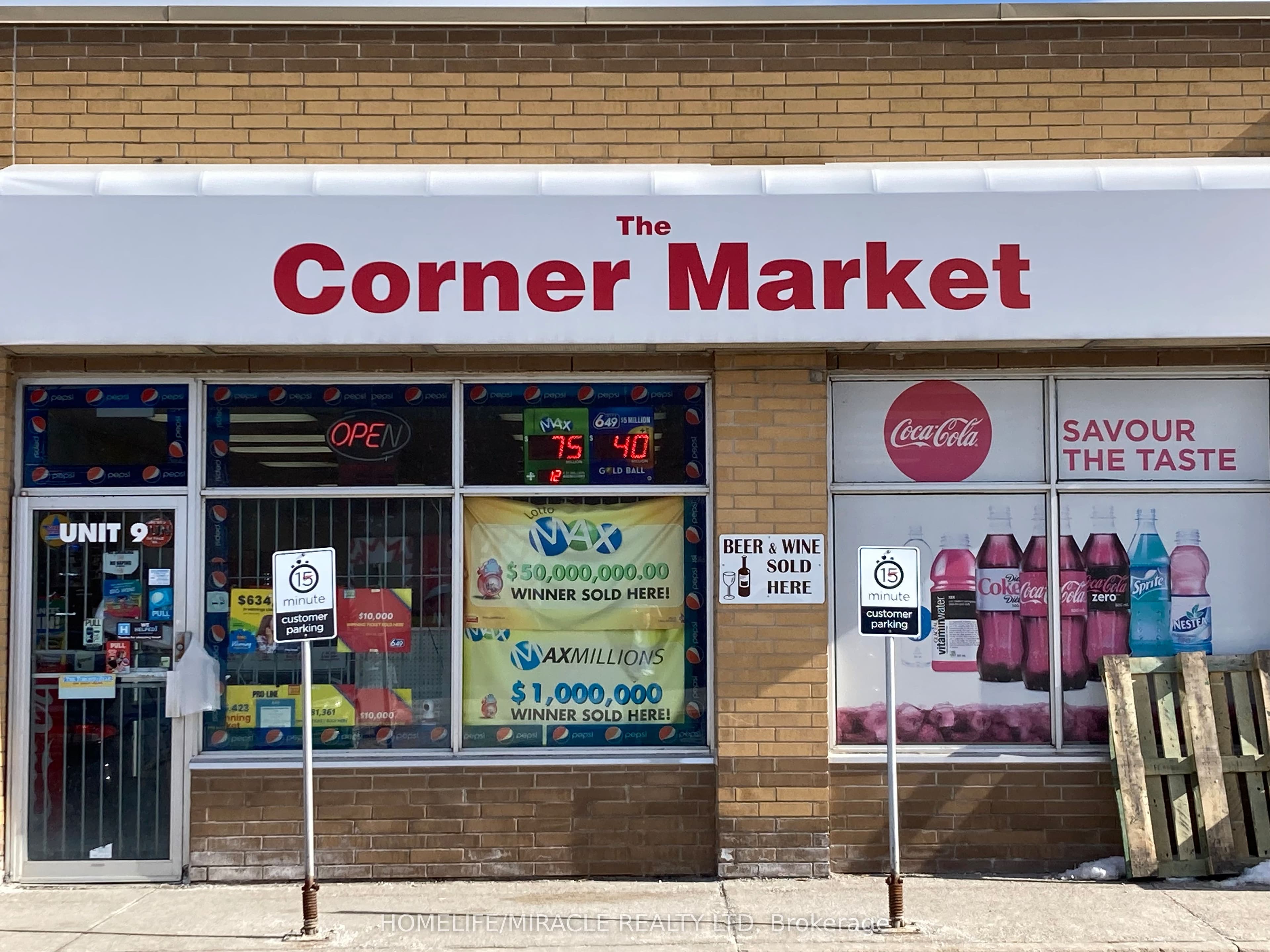 1263 Mosley Street, Wasaga Beach, ON L9Z 2Y7