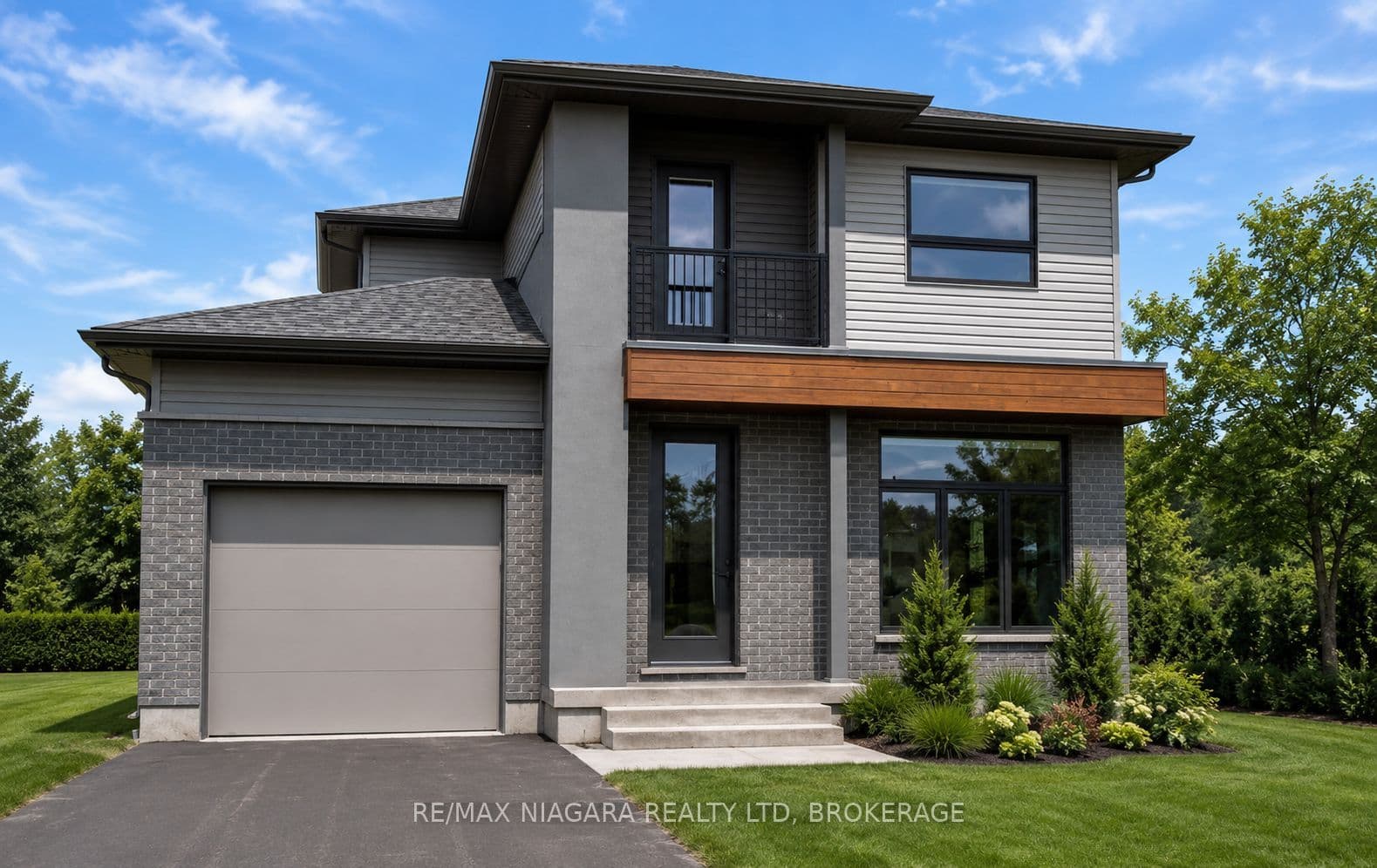 218 Wellandvale Road, Welland, ON L3C 7C7