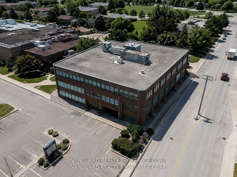 2227 South Mill Way 204-205, Mississauga, ON L5L 3R6