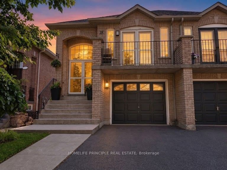 18 D'Amato Crescent E, Vaughan, ON L6A 3E6