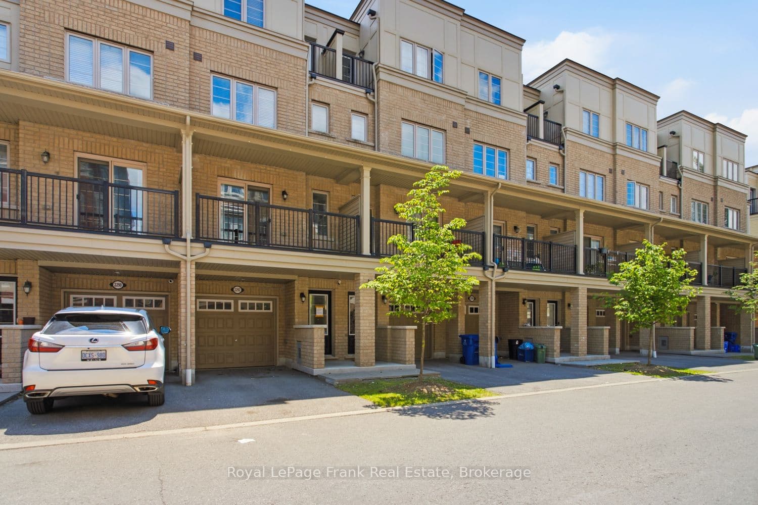 2292 Chevron Prince Path, Oshawa, ON L1L 0K8