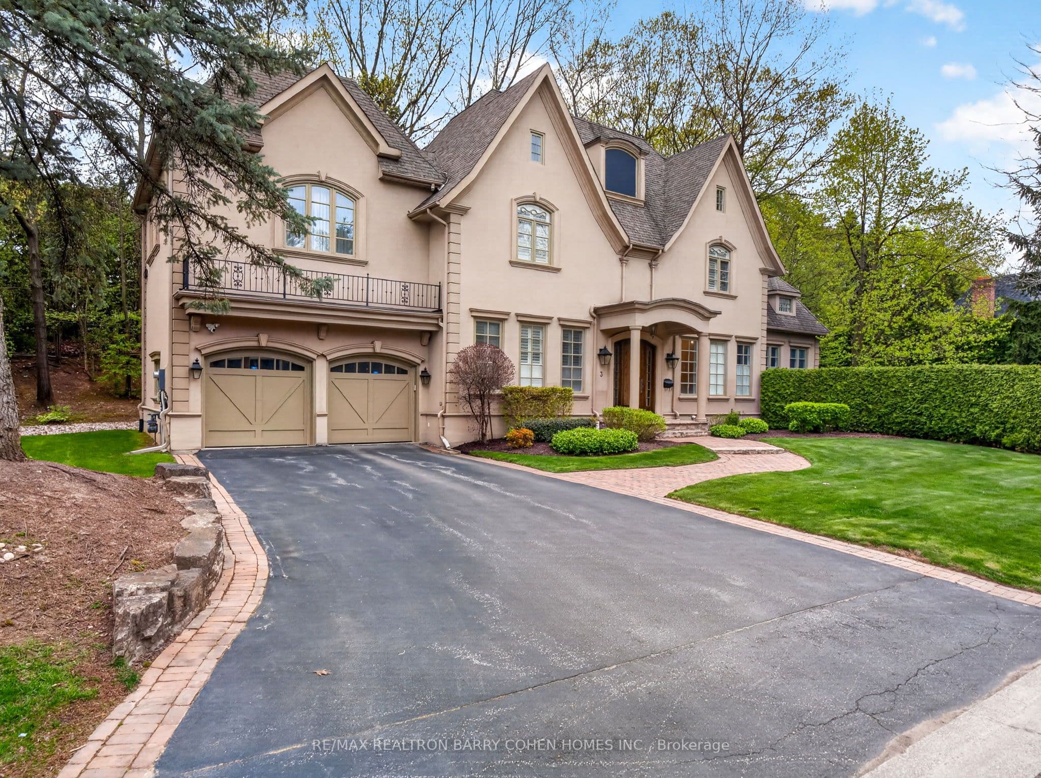 3 Legacy Court, Toronto, ON M2L 2Y7