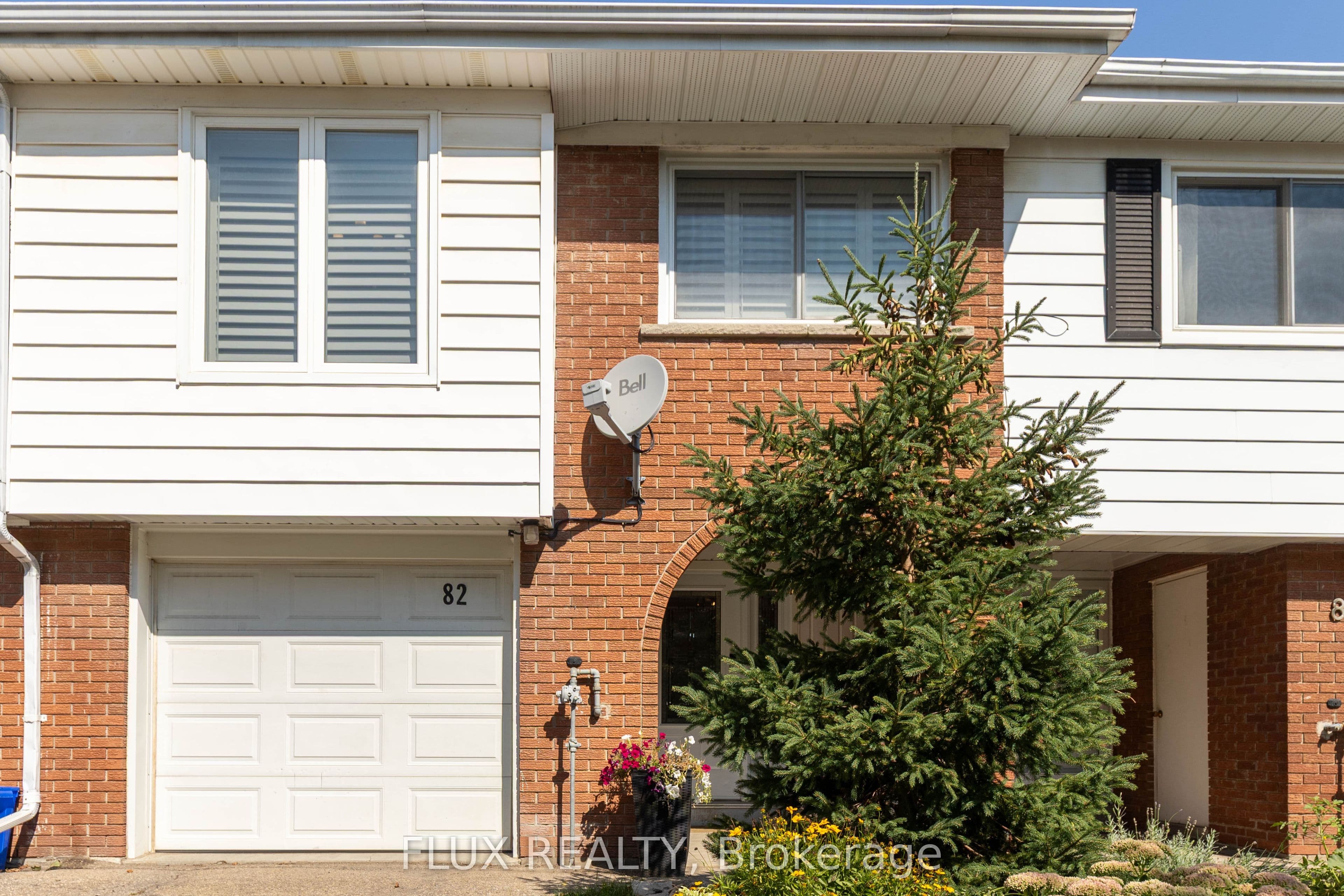 82 Overlea Drive, Kitchener, ON N2M 1T1