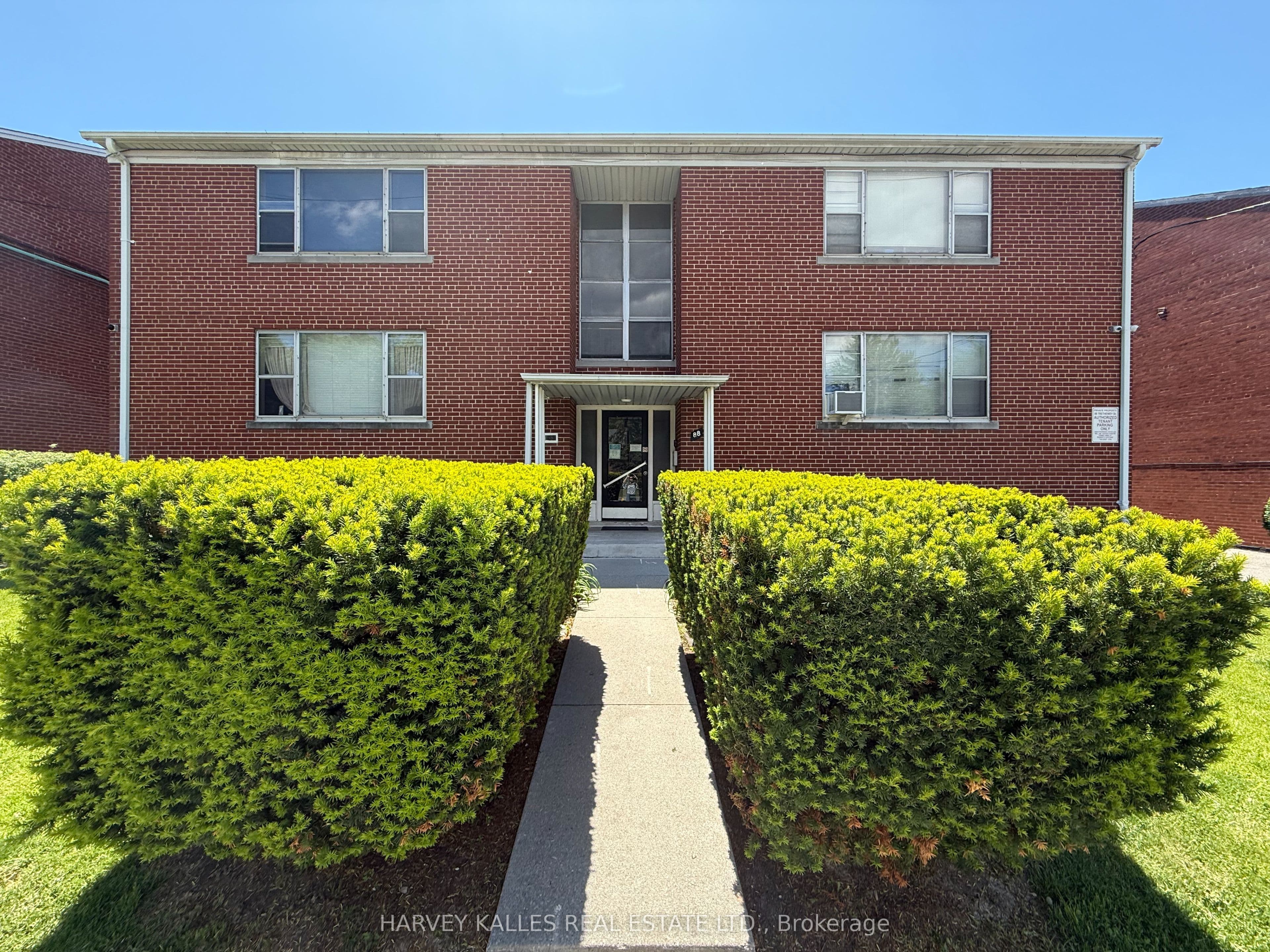 88 Trethewey Drive 6, Toronto, ON M6M 4B4