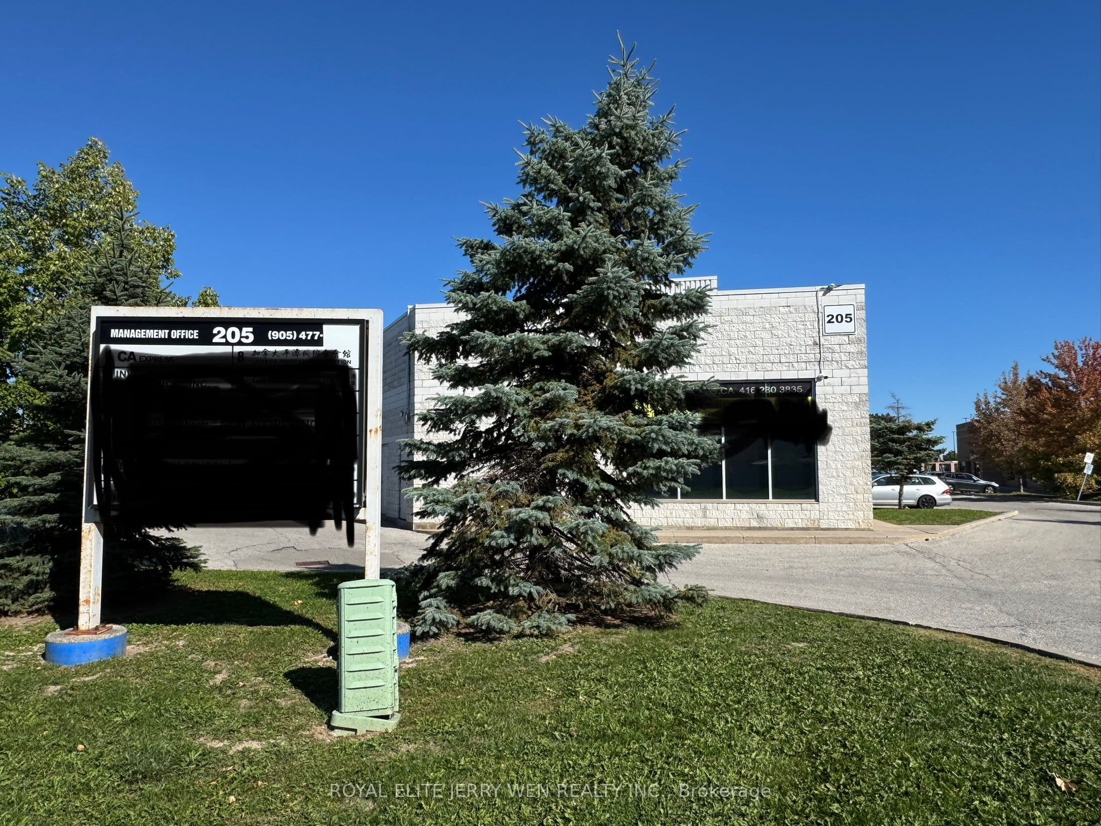205 Clayton Drive 12, Markham, ON L3R 7P3