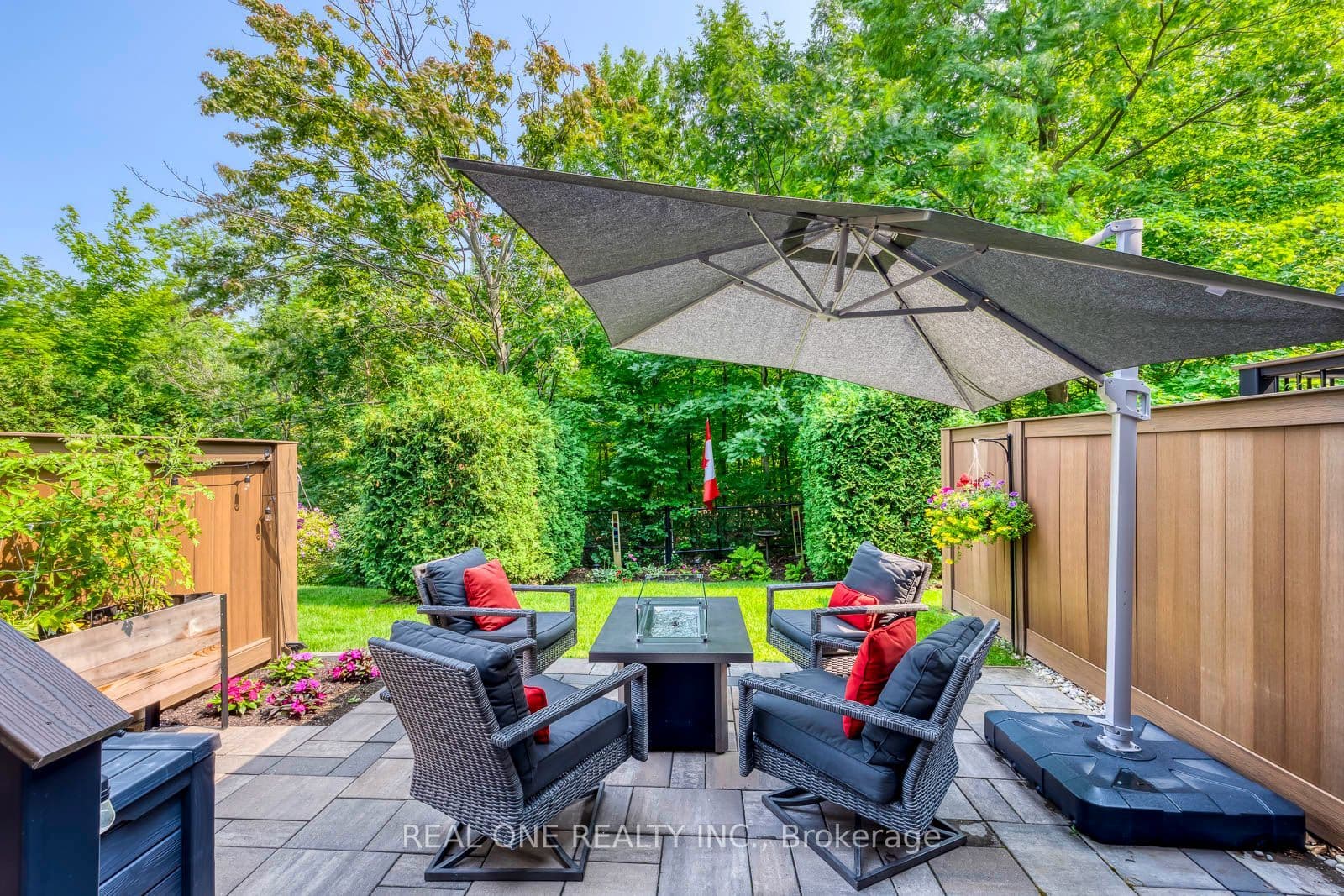 2254 Rockingham Drive 6, Oakville, ON L6H 7H8