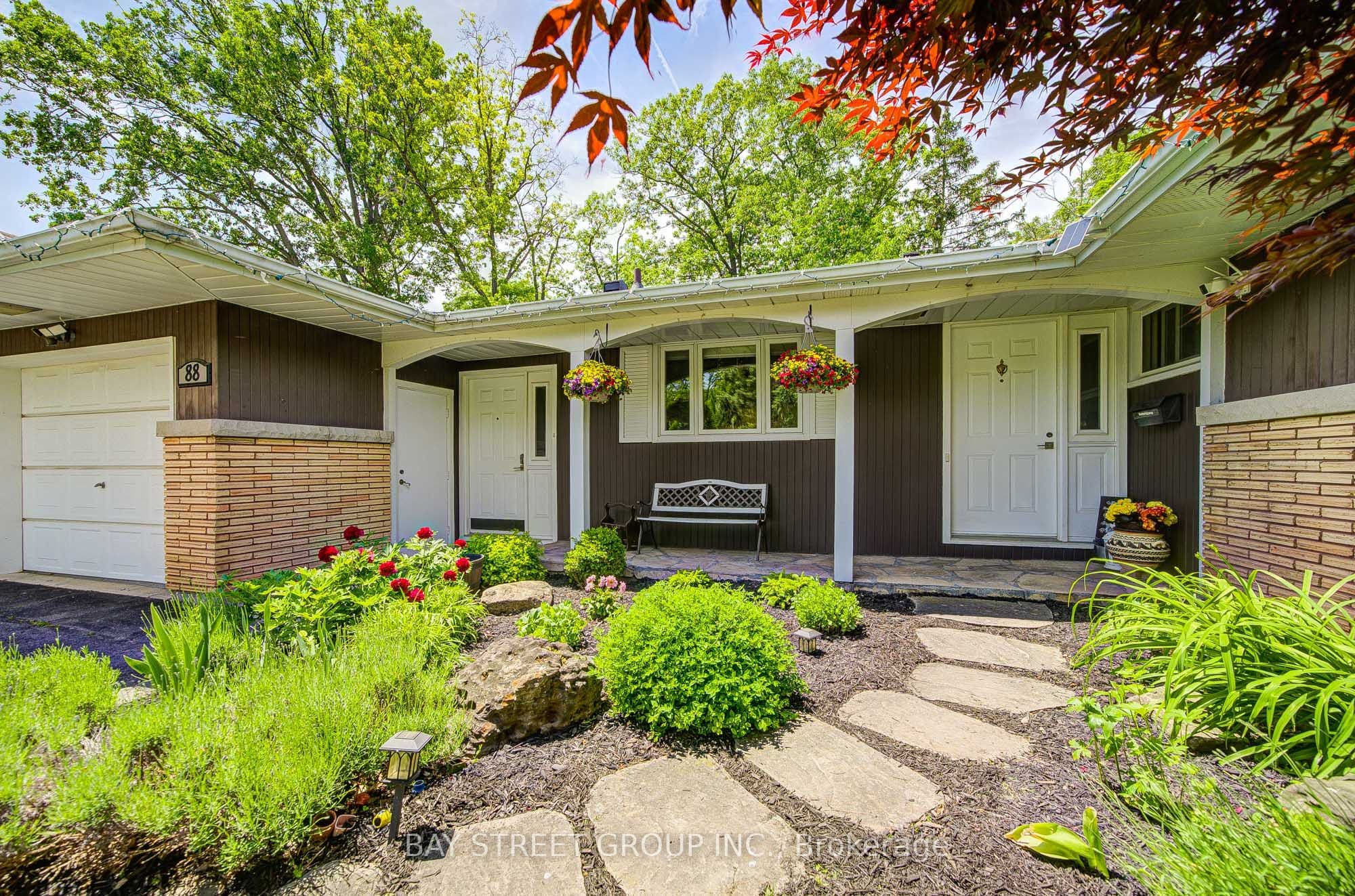 88 MARSDALE Drive, St. Catharines, ON L2T 3S9