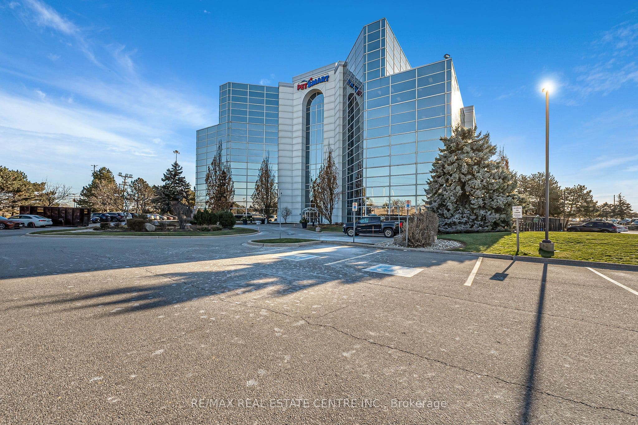 1100 Burloak Drive 32, Burlington, ON L7L 6B2