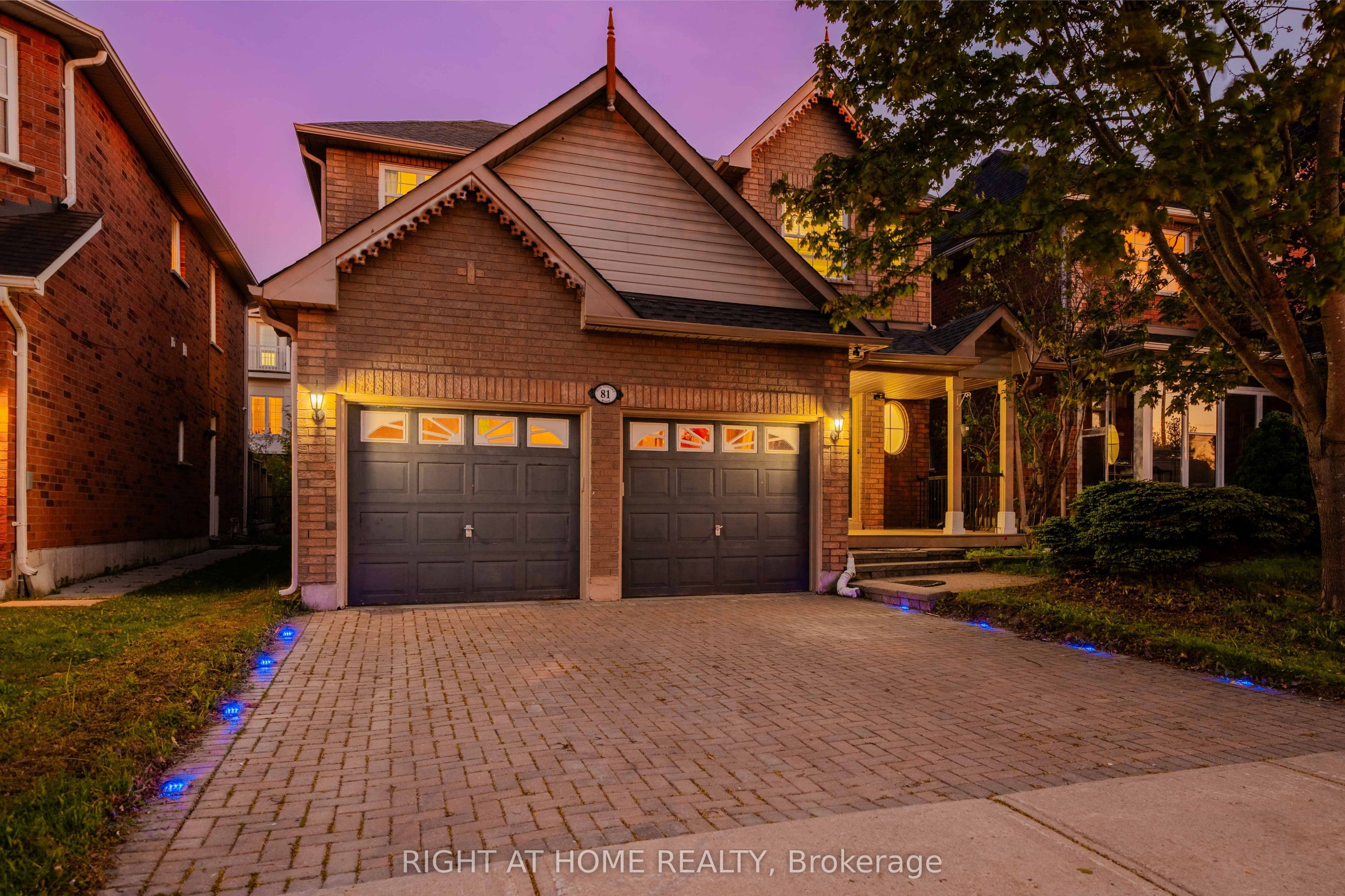 81 Old Colony Road, Richmond Hill, ON L4E 3X2