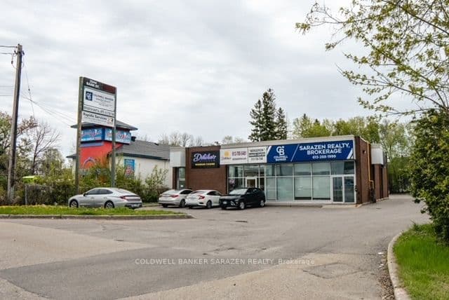 2544 Bank Street, Blossom Park - Airport and Area, ON K1T 1M9