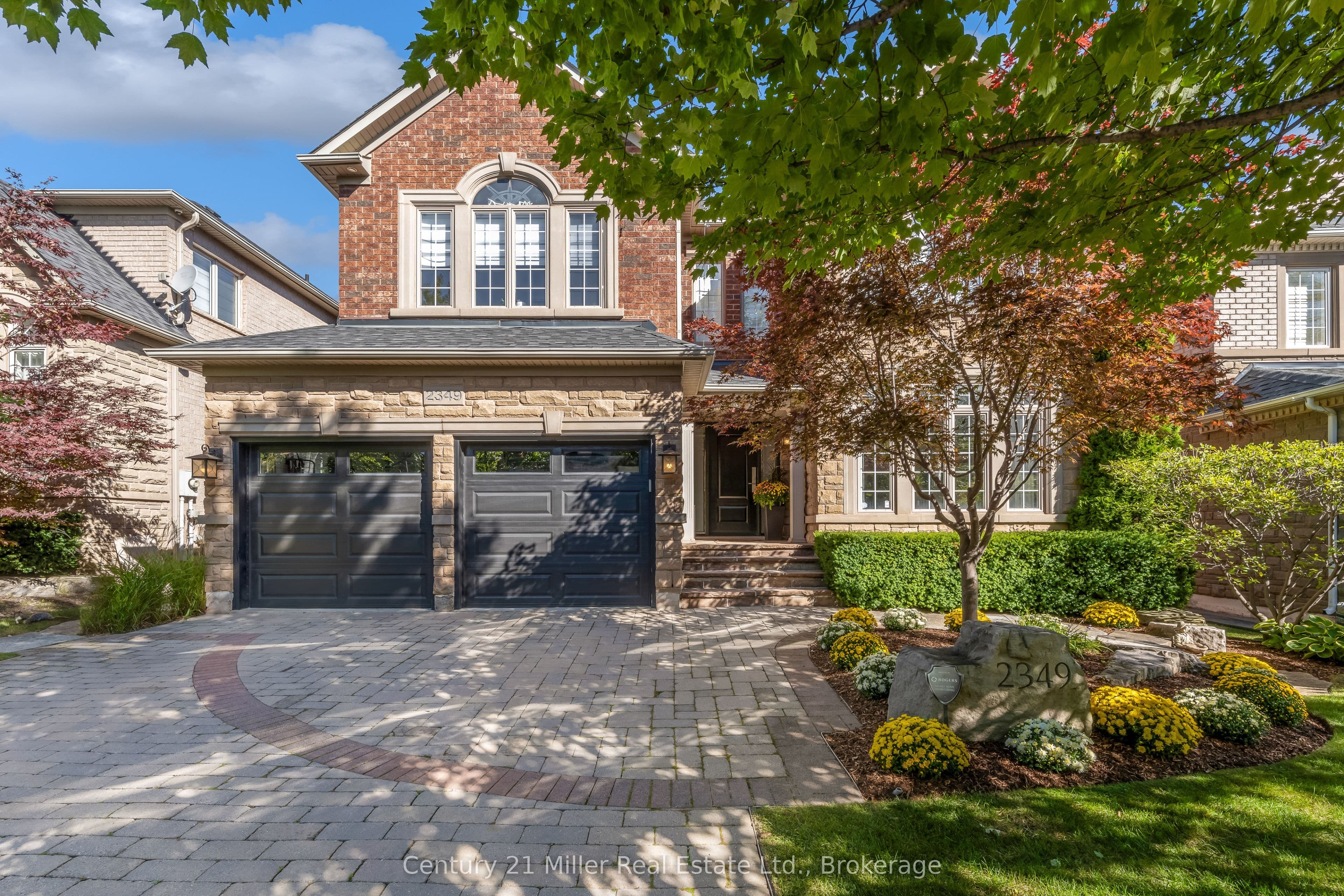 2349 Presquile Drive, Oakville, ON L6H 7P9