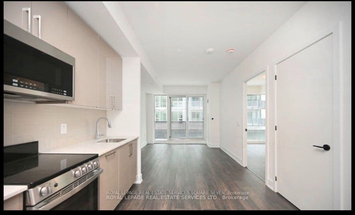 2450 Old Bronte Road 226, Oakville, ON L6M 5P8
